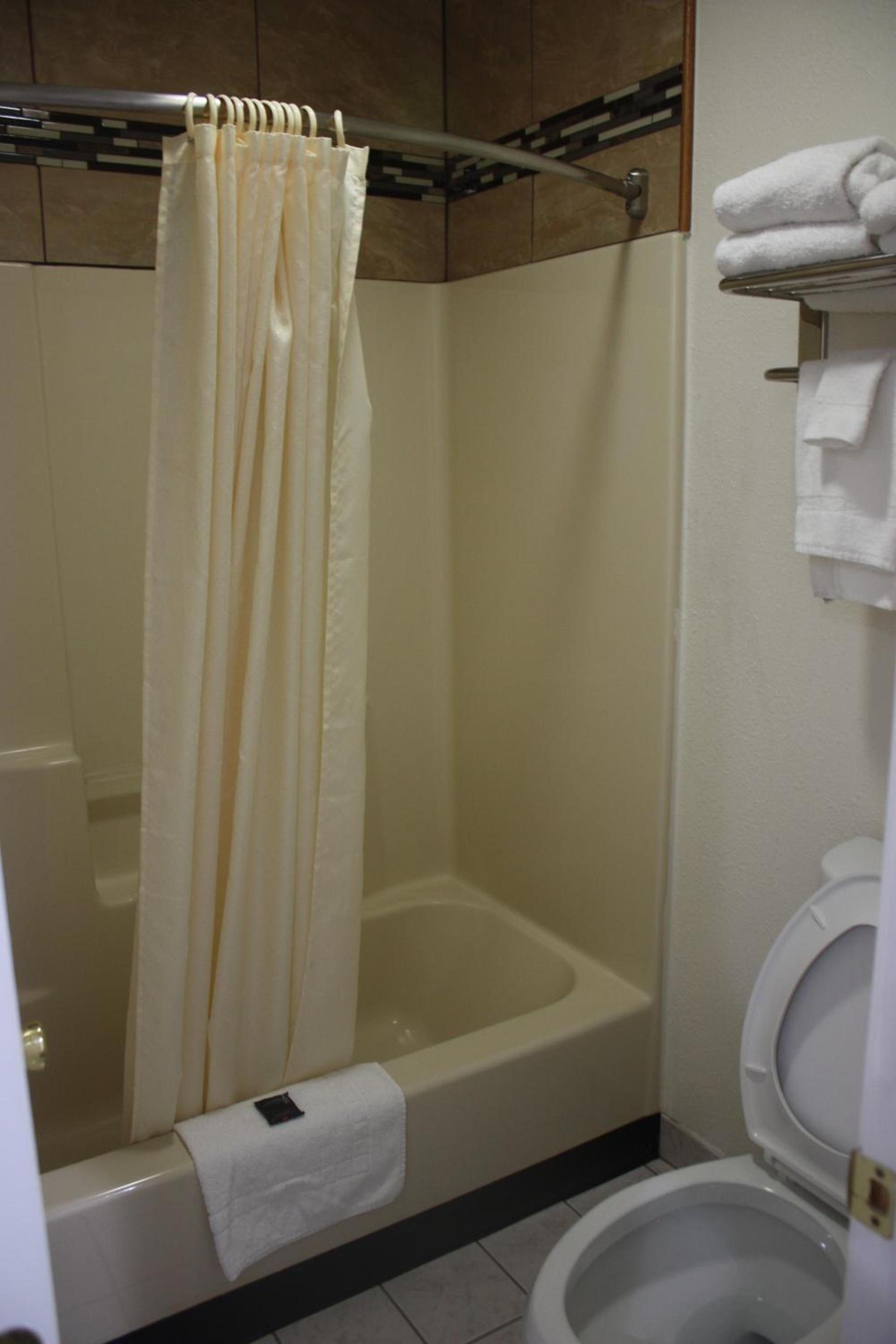 Value Inn & Suites photo 12