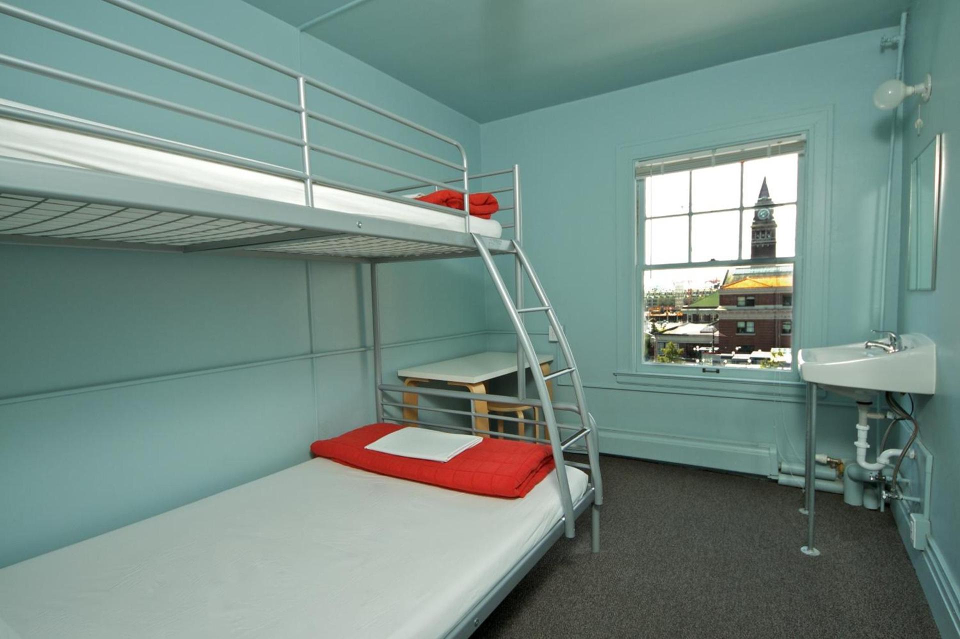 American Hotel Hostel photo 10
