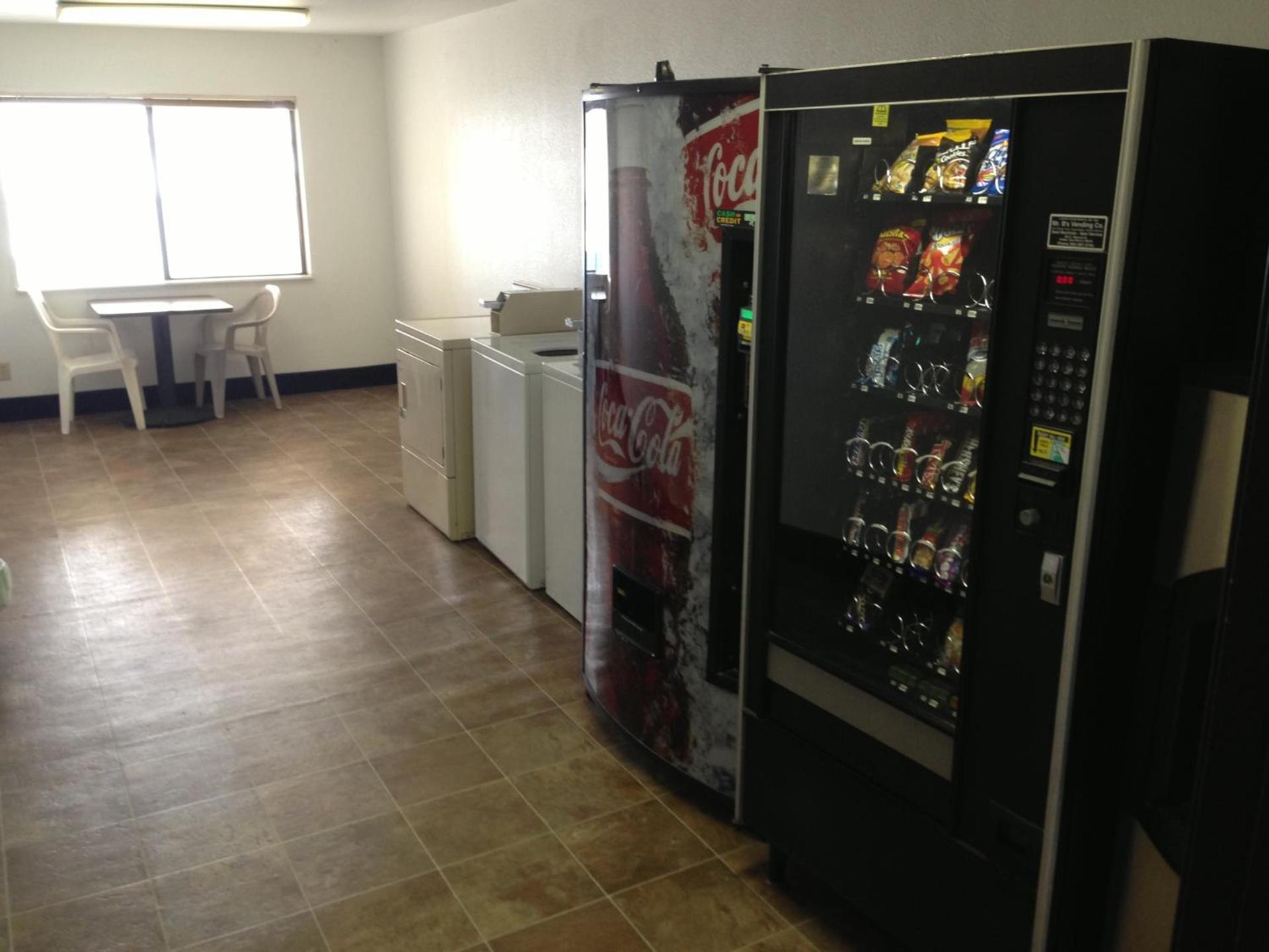 Brentwood Inn & Suites photo 25
