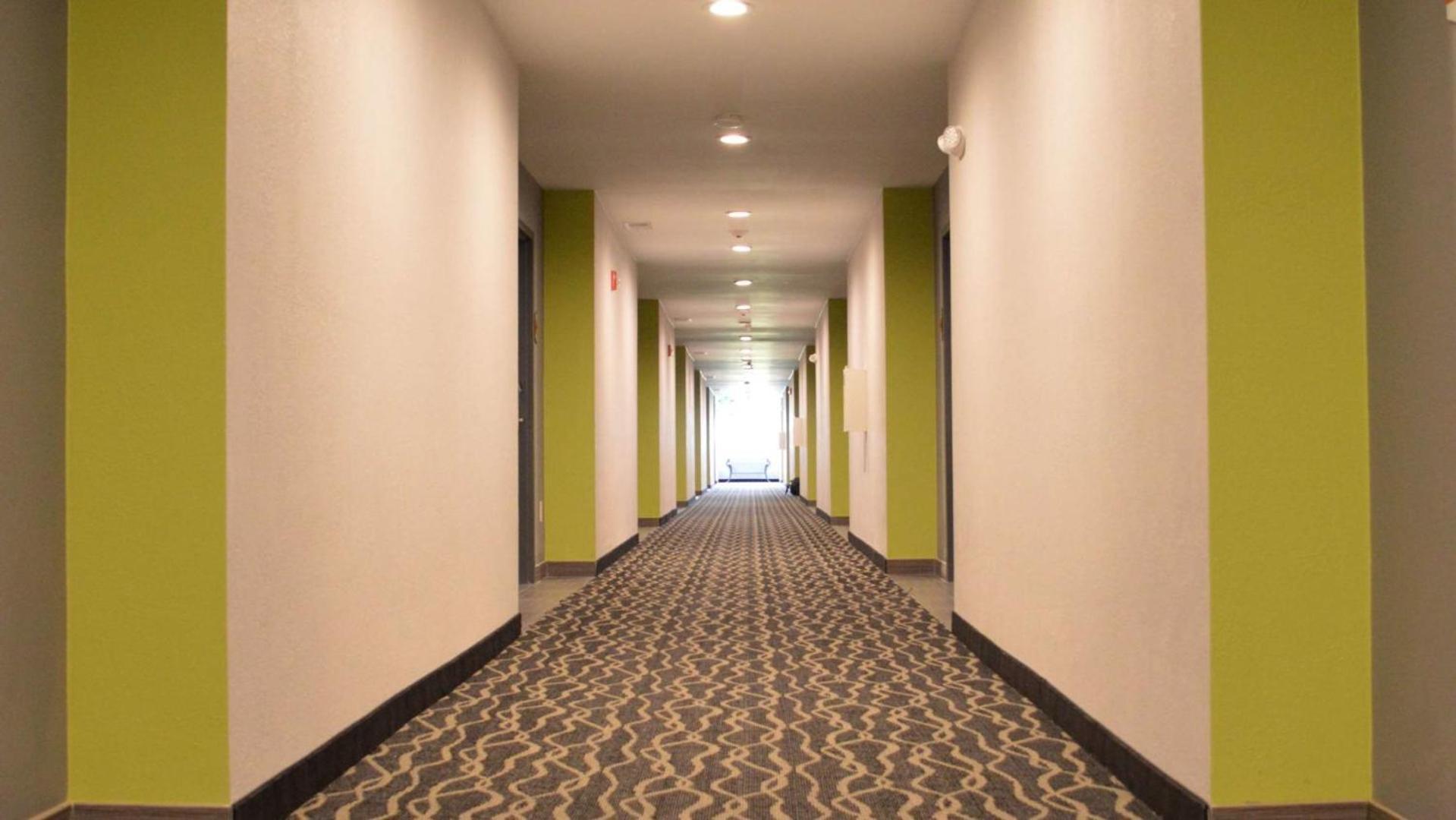 America's Best Value Inn - Memphis Airport photo 11