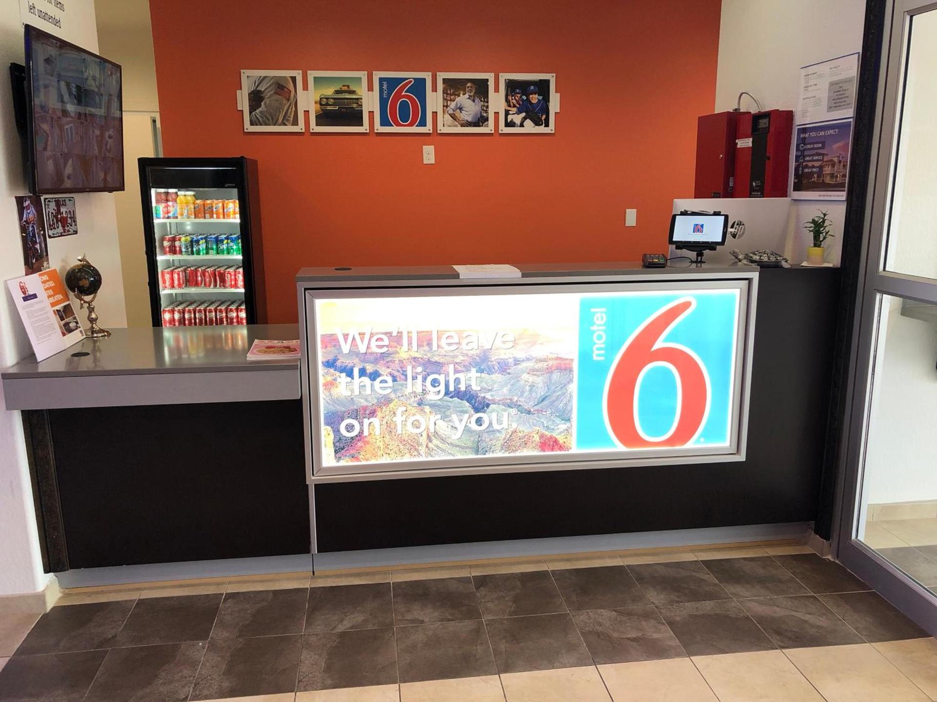 Motel 6-Houston, TX - North photo 50