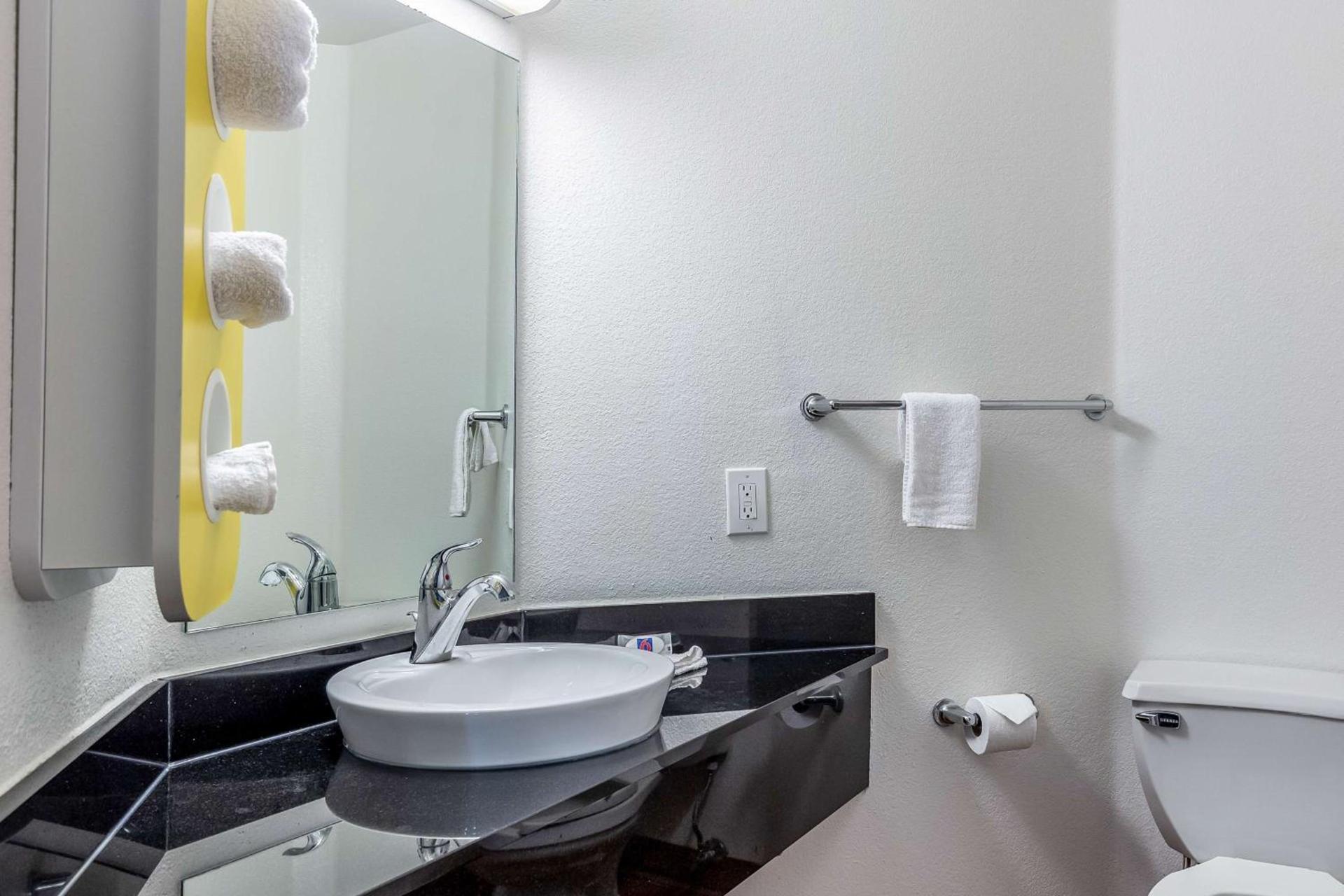 Motel 6-Caseyville, IL - Caseyville Il photo 15