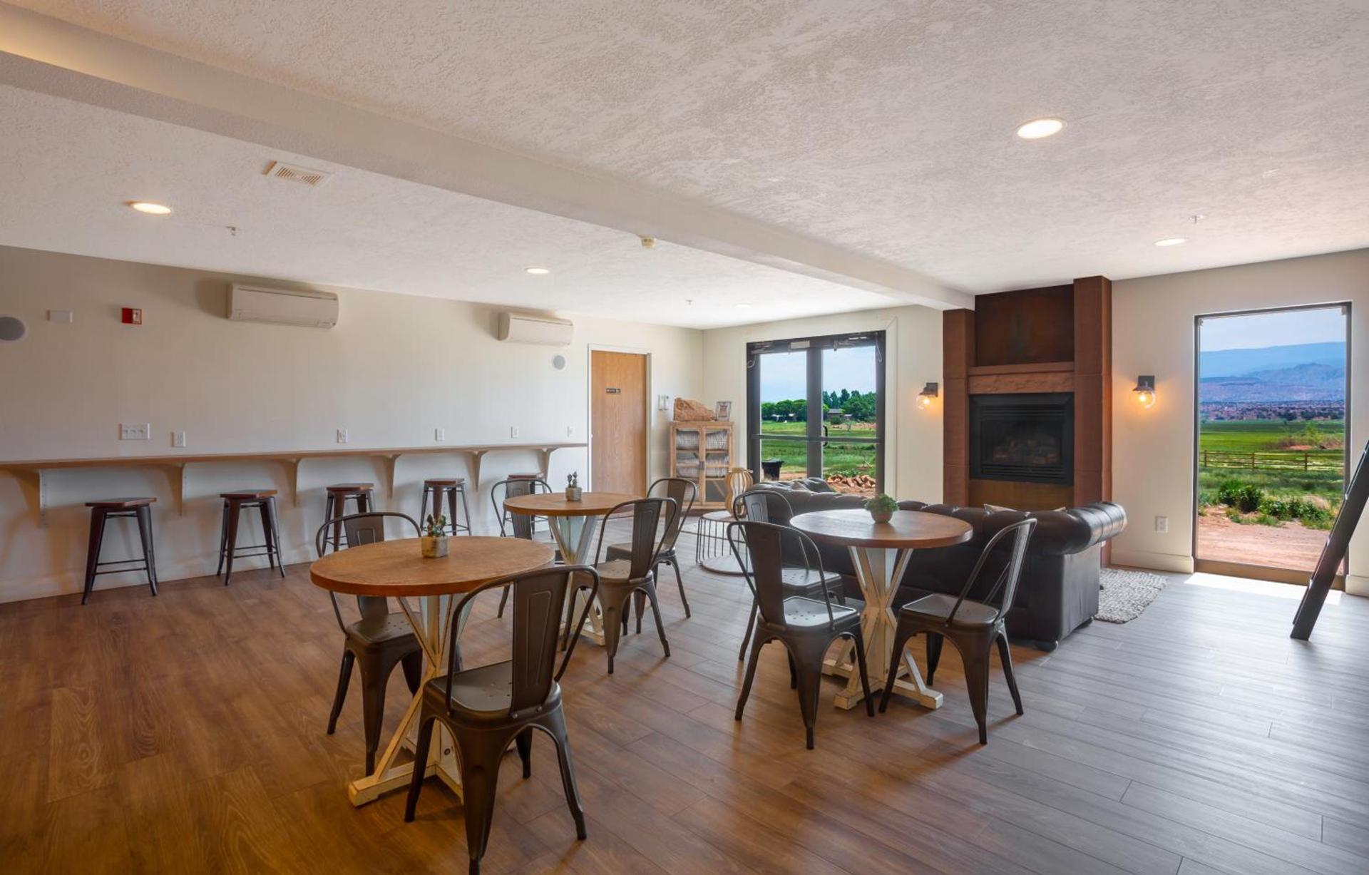 Red Sands Hotel photo 8