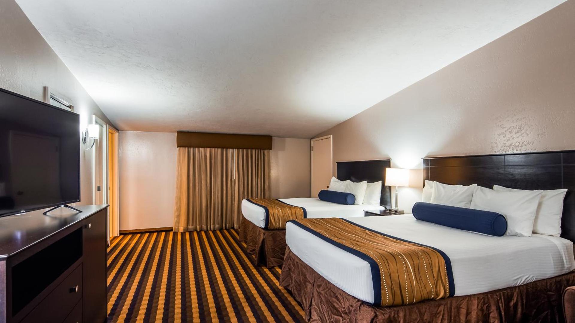 Best Western New Oregon Motel photo 67