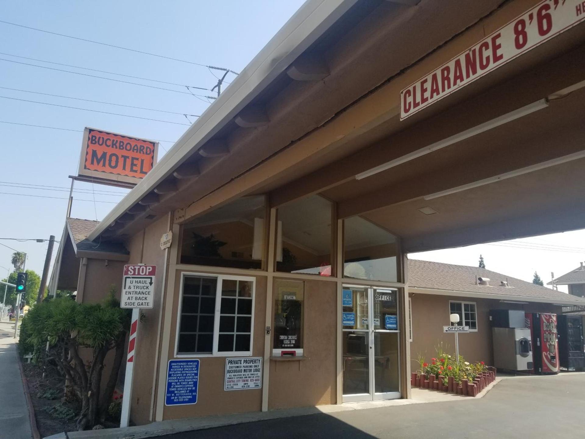 Buckboard Motel photo 3