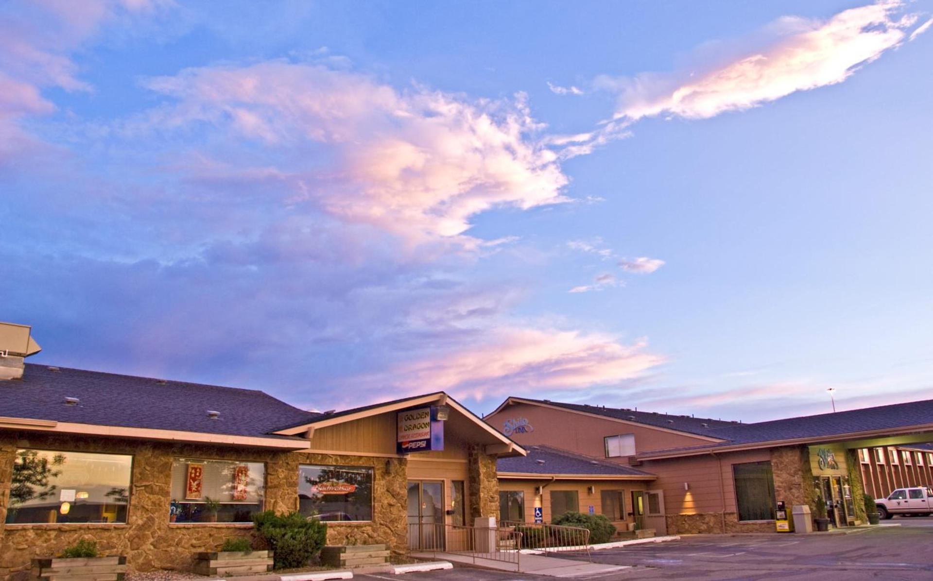 Super 8 by Wyndham Casper East/Evansville photo 2