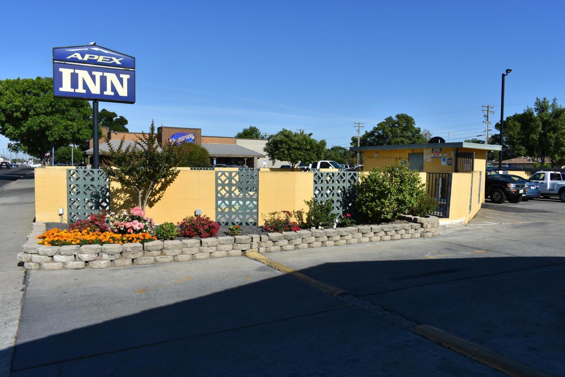 Apex Inn photo 3