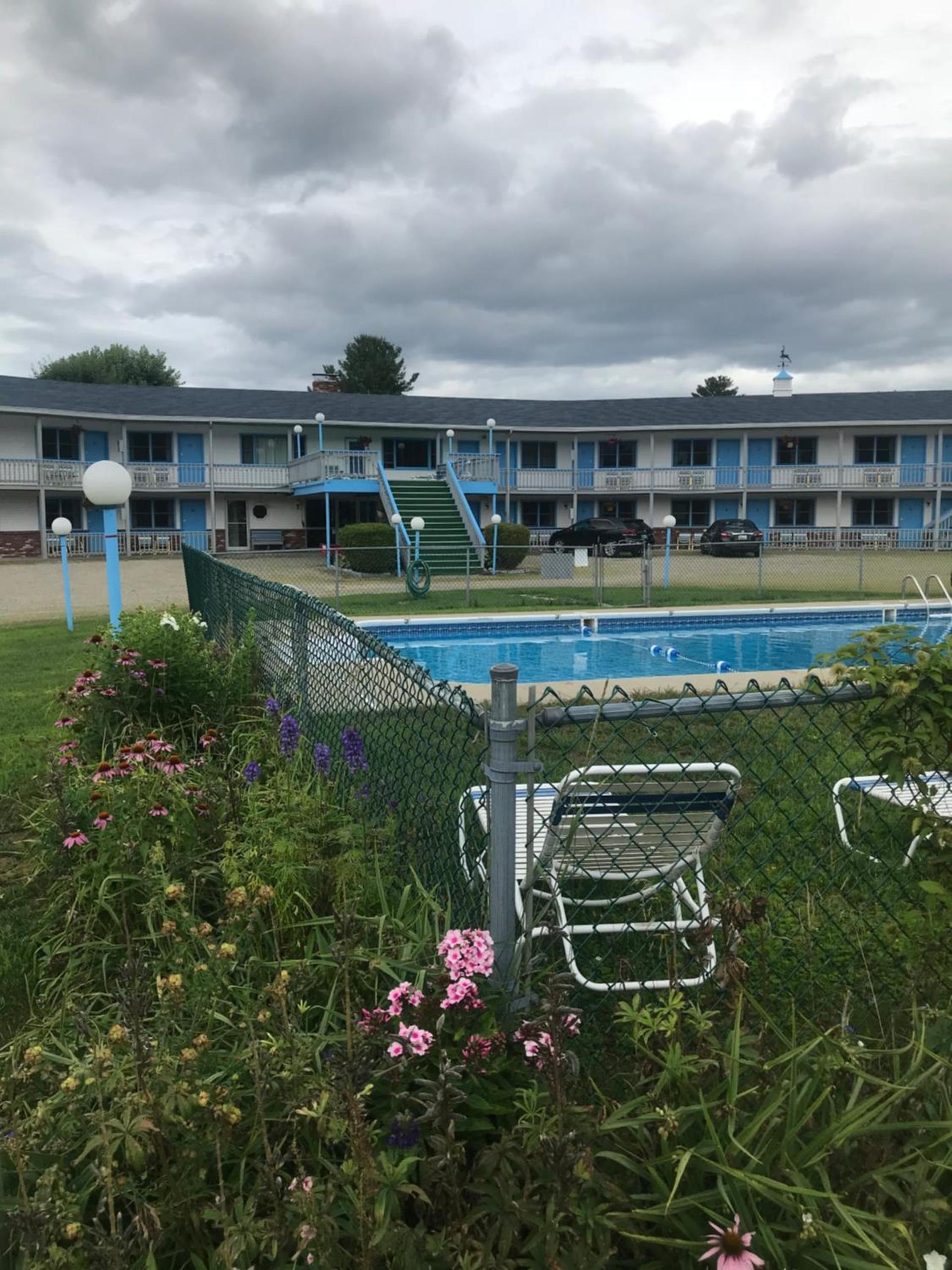 Four Seasons Motor Inn photo 54