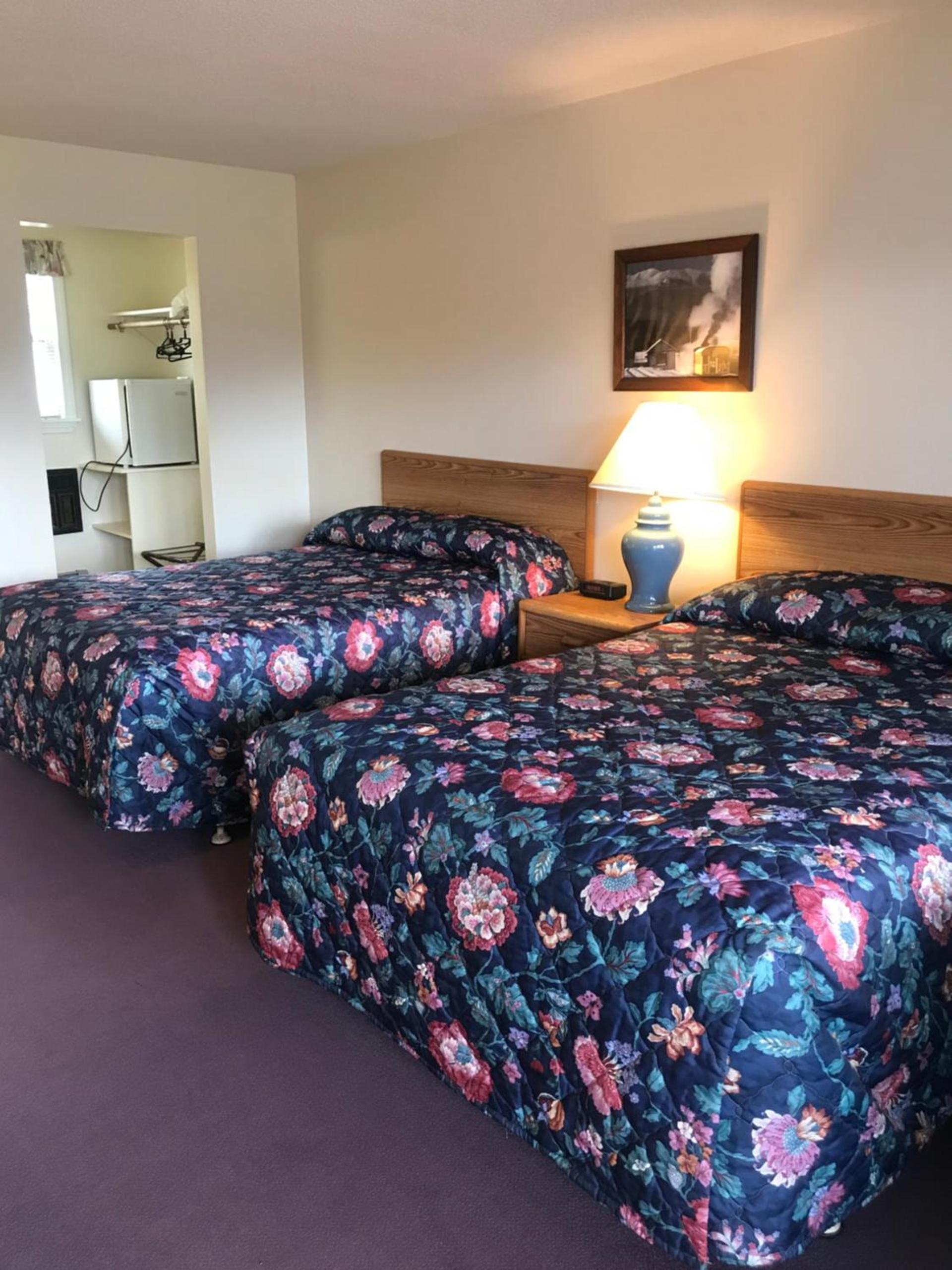 Four Seasons Motor Inn photo 28