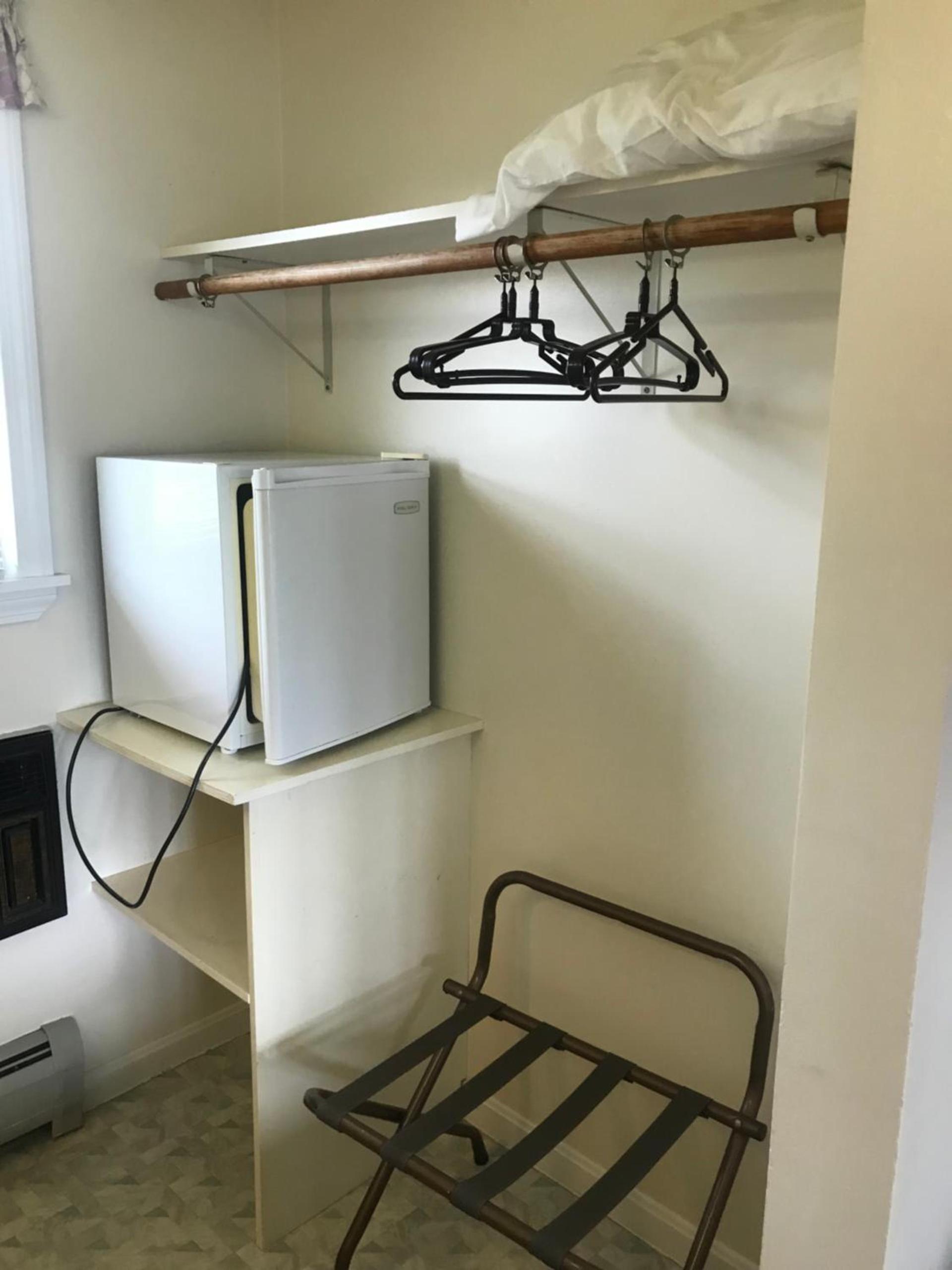 Four Seasons Motor Inn photo 20