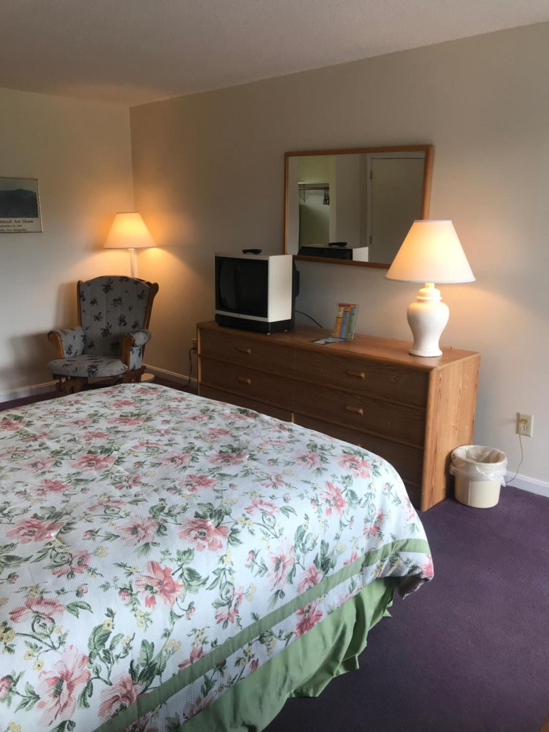 Four Seasons Motor Inn photo 9
