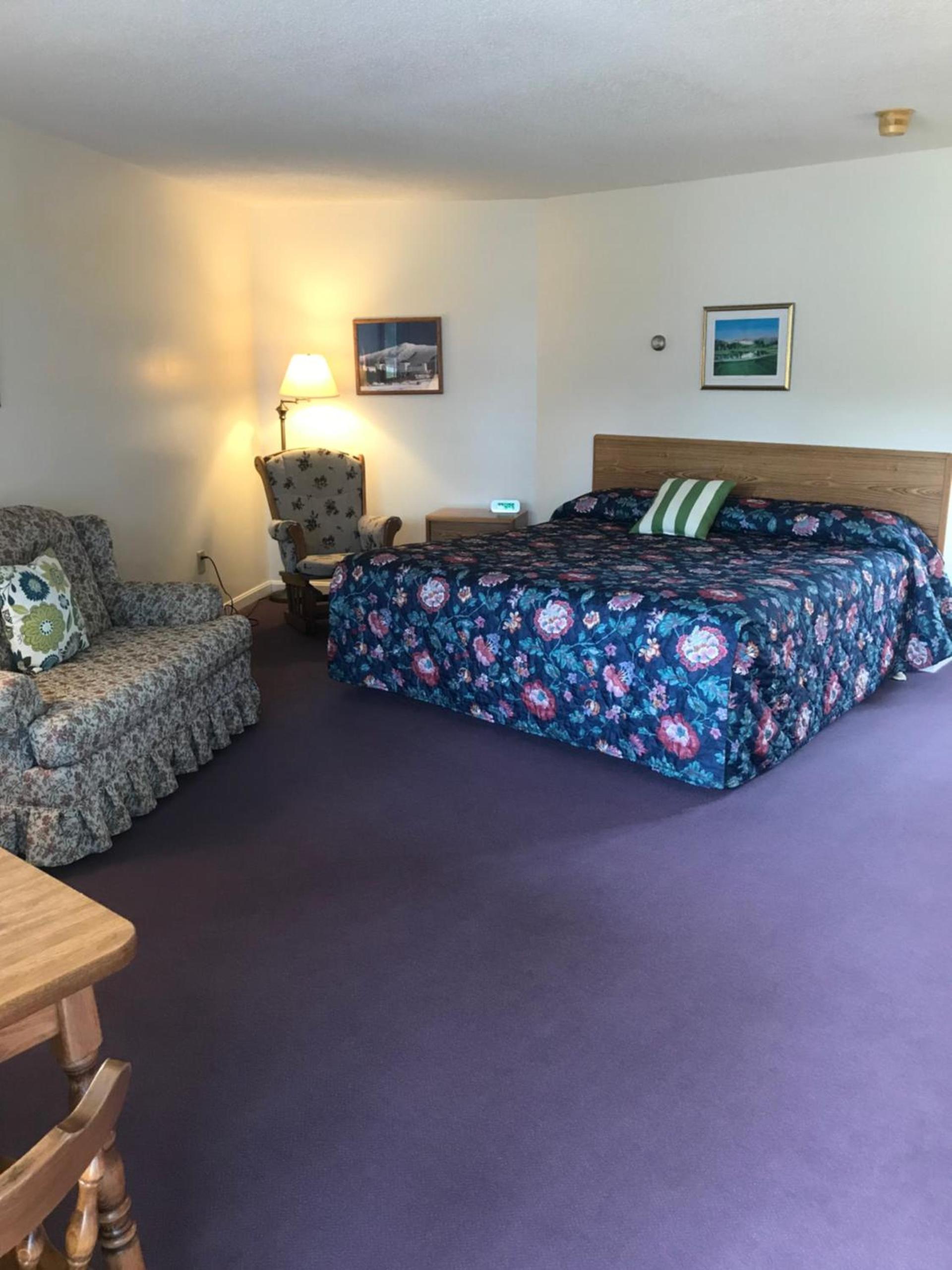Four Seasons Motor Inn photo 4