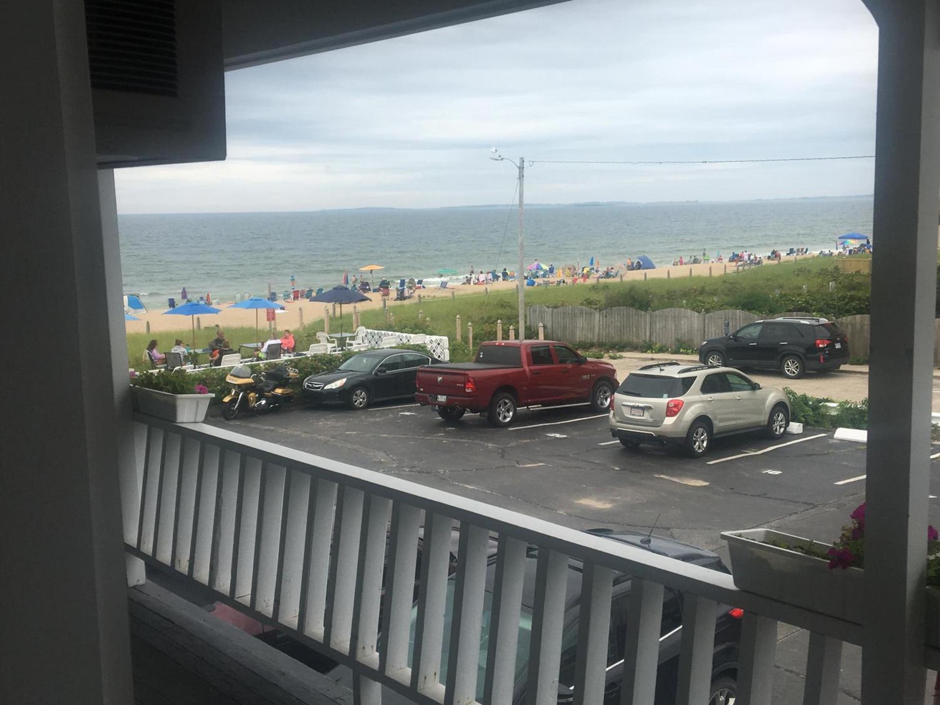 Sandpiper Beachfront Motel photo 50