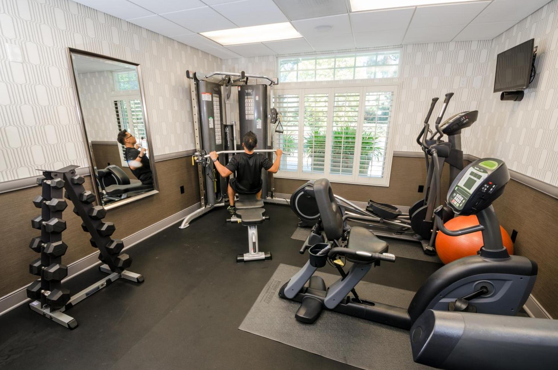 West Inn & Suites photo 15