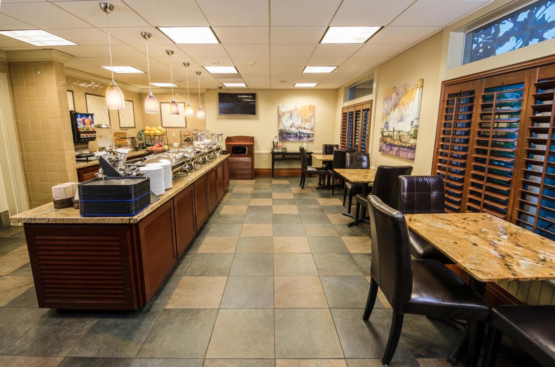 West Inn & Suites photo 14