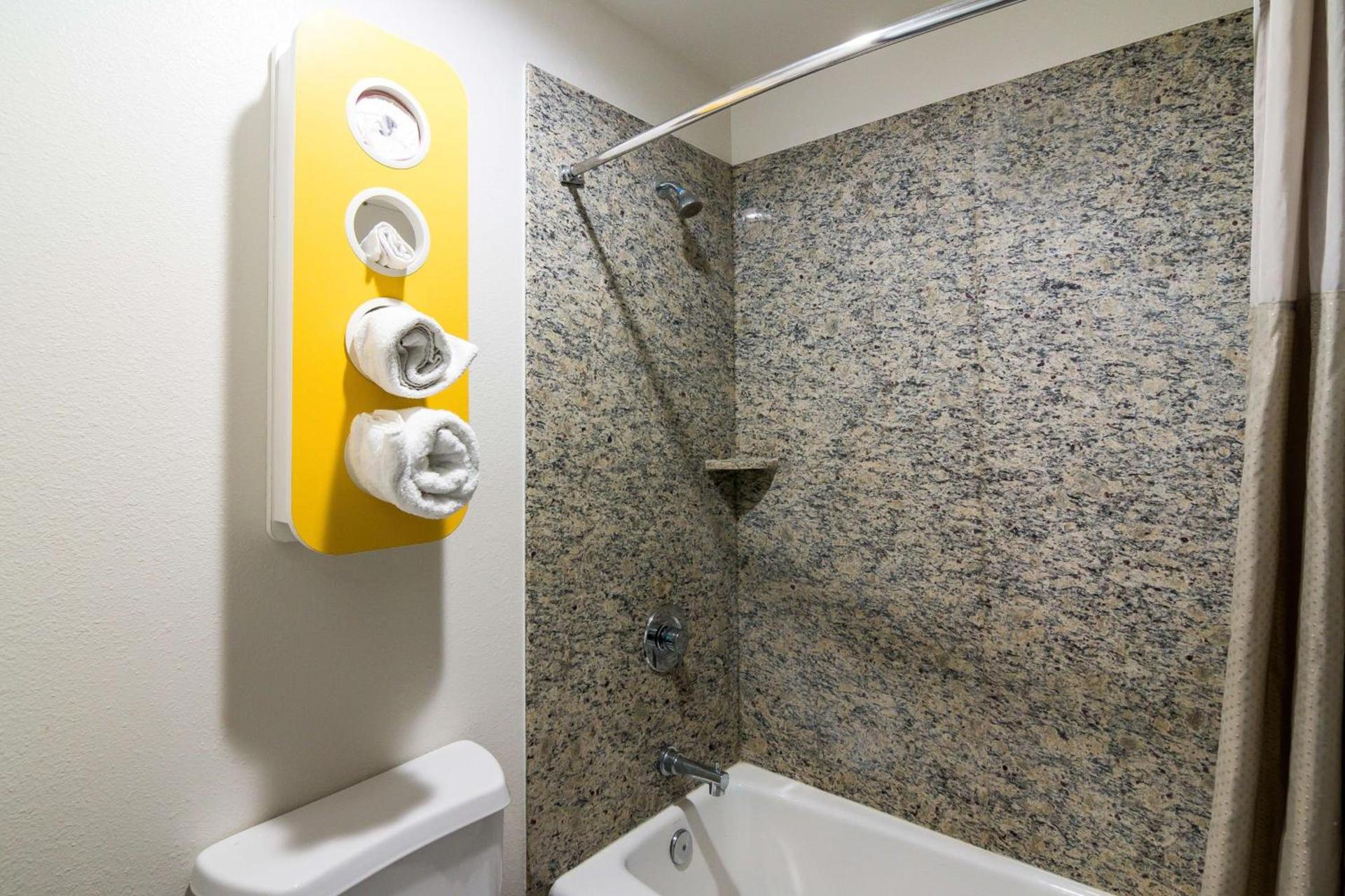 Motel 6-South El Monte, CA - Los Angeles photo 23