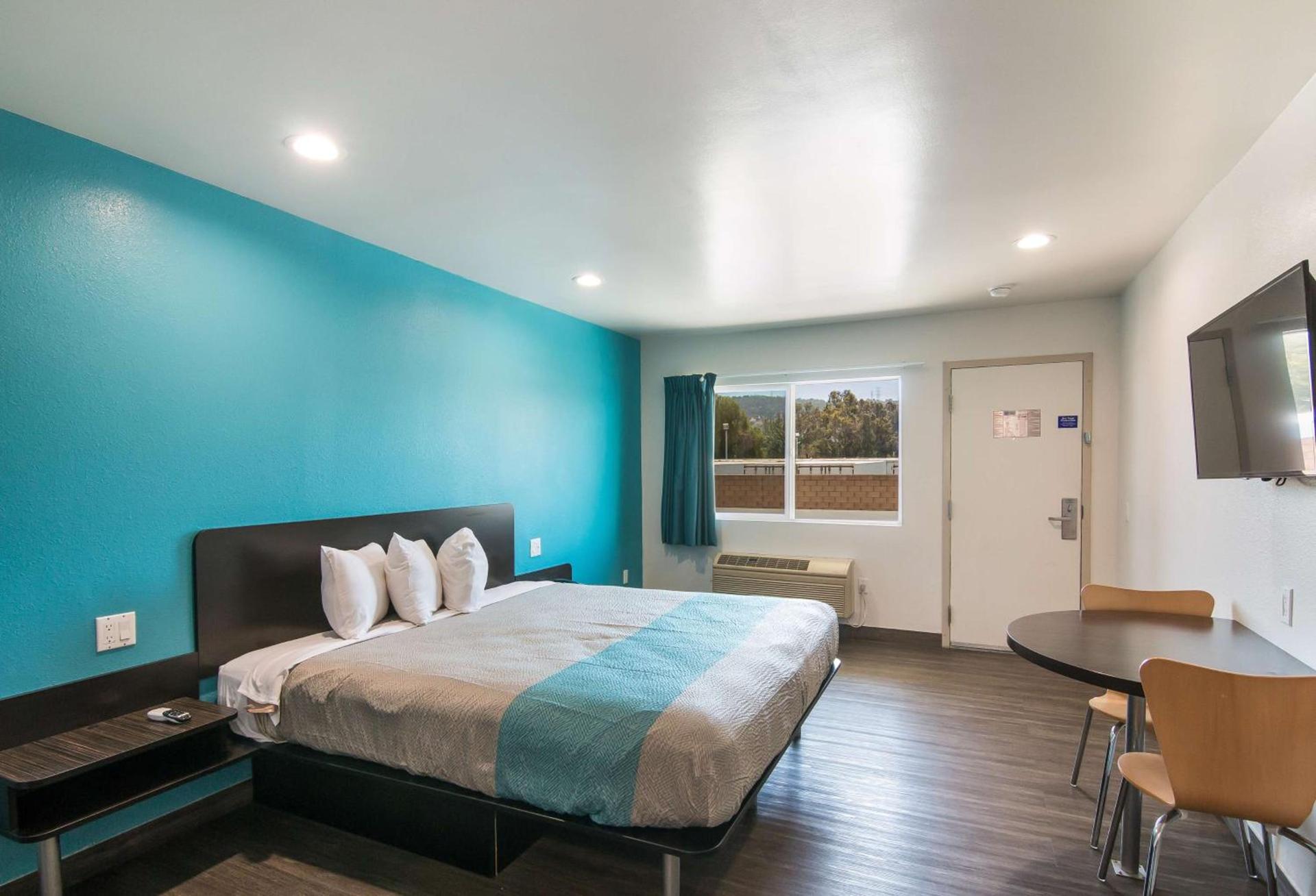 Motel 6-South El Monte, CA - Los Angeles photo 11