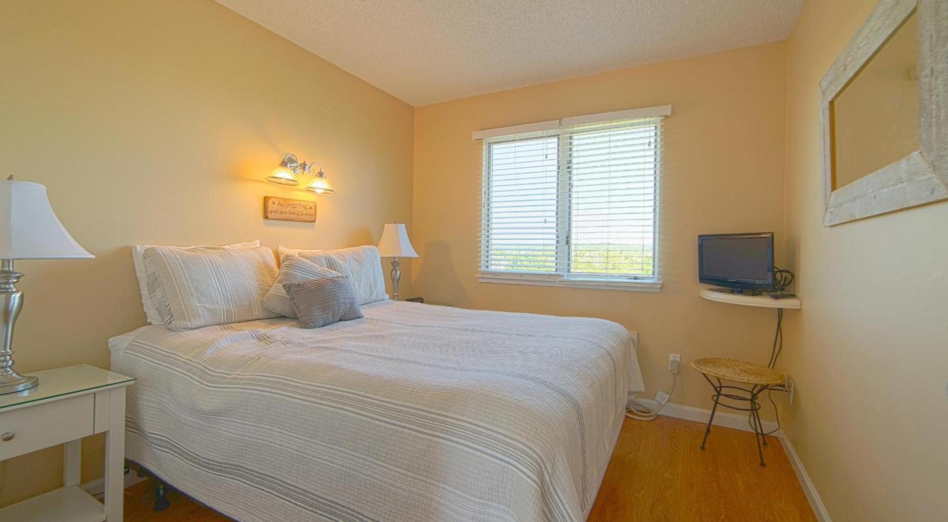 Windward Shores photo 86