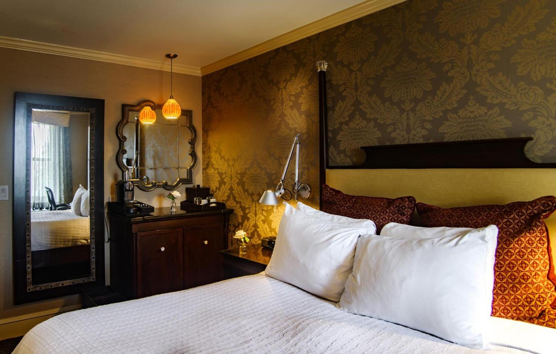Chestnut Hill Hotel photo 7