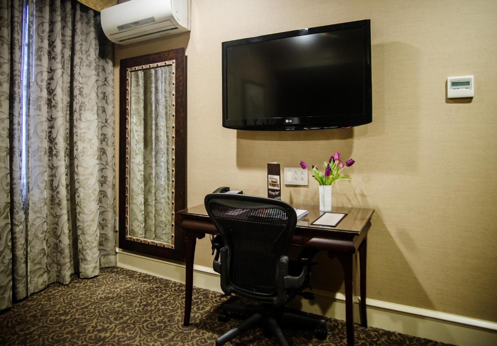 Chestnut Hill Hotel photo 18