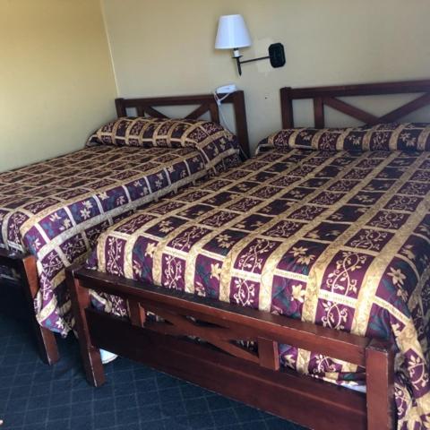 Country Host Inn photo 10