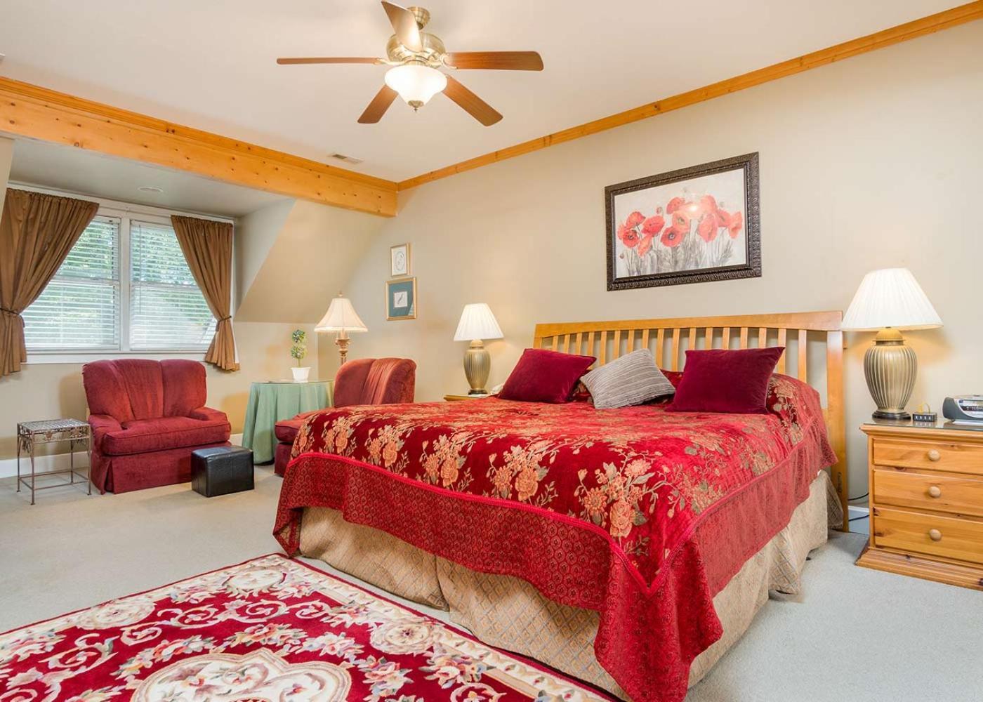 Highland Lake Inn & Resort - Flat Rock photo 73