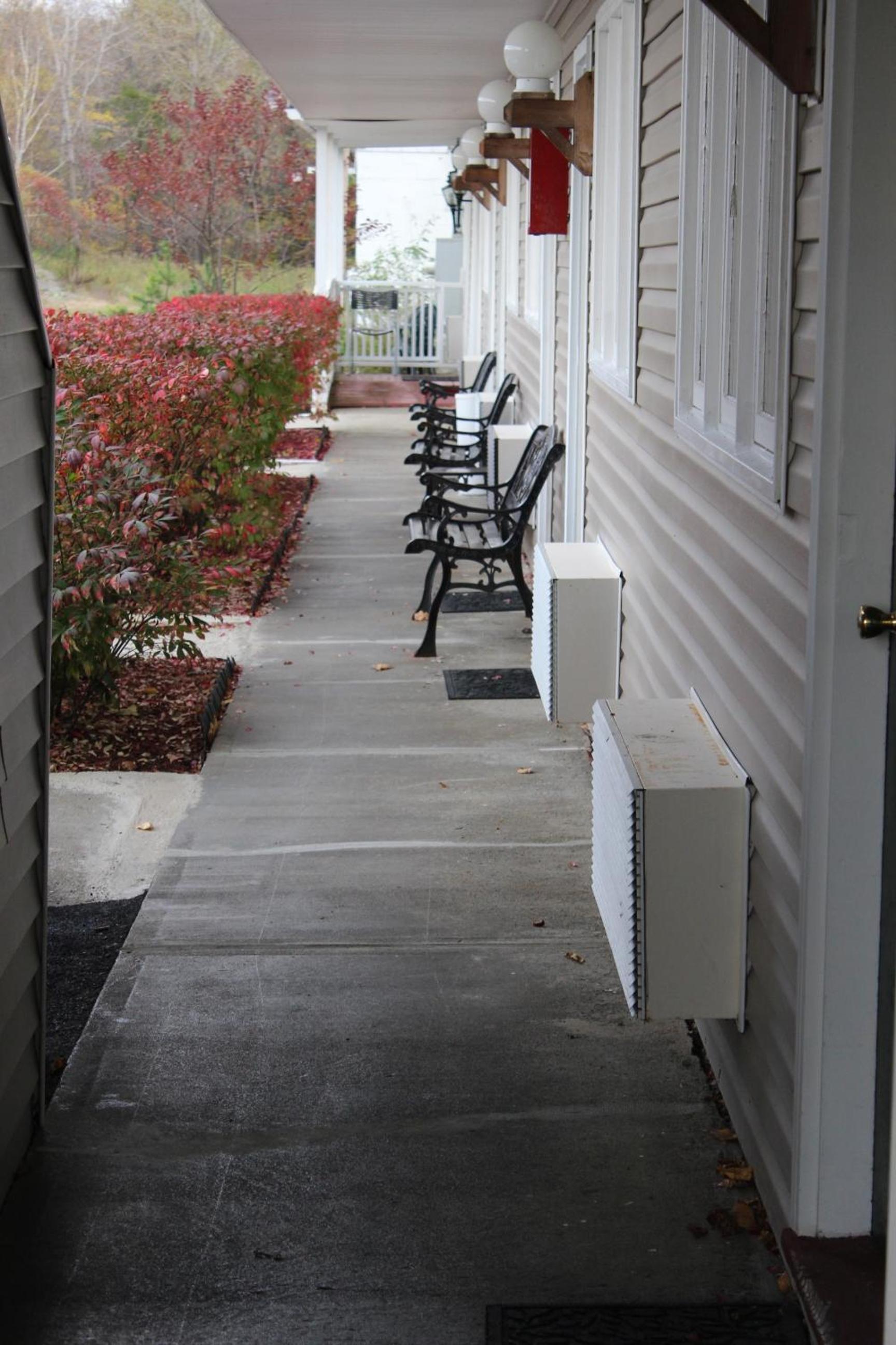 Berkshire Travel Lodge photo 3