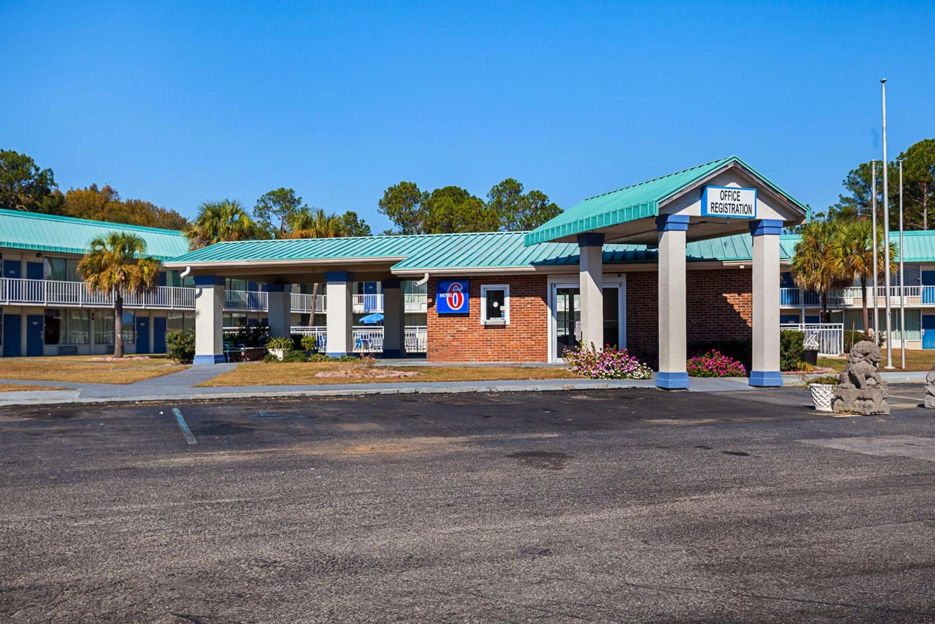 Motel 6-Tifton, GA photo 15