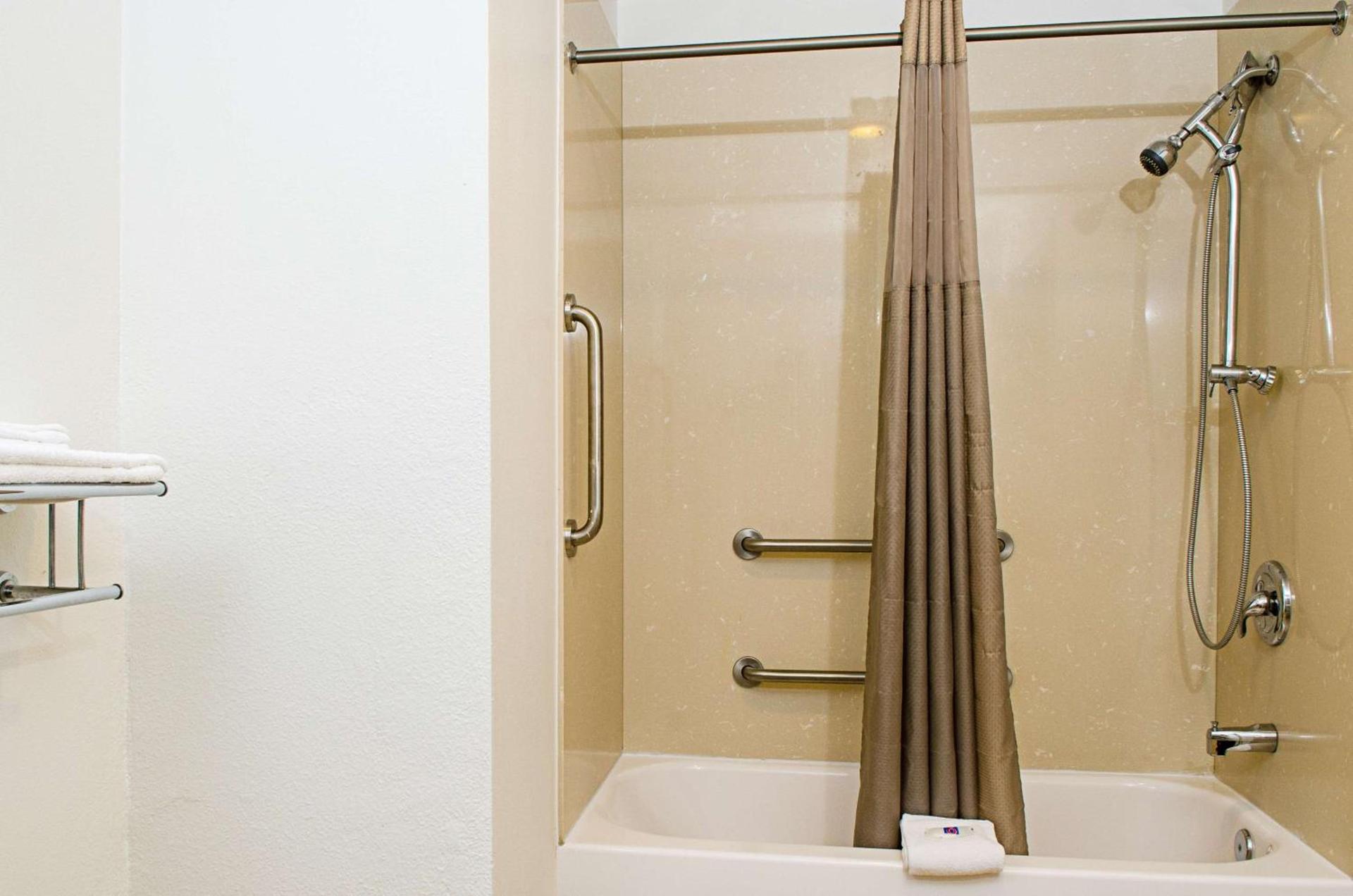 Motel 6-Modesto, CA - Downtown photo 20