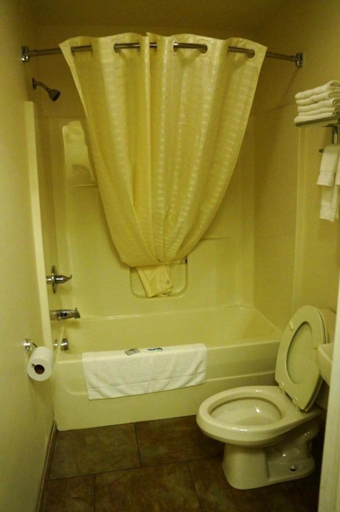 Waterford Inn photo 9