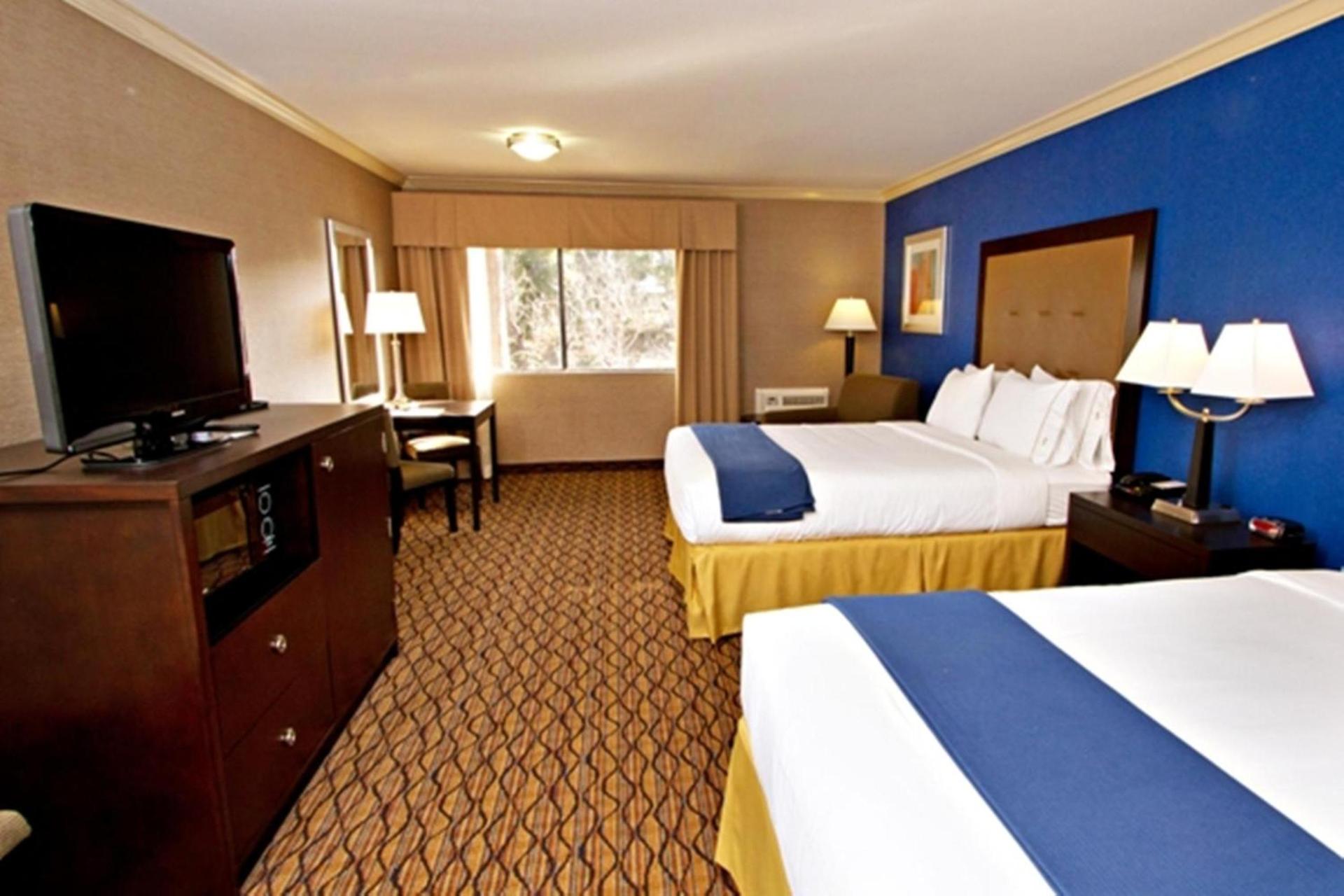 Holiday Inn Express Port Hueneme by IHG photo 5