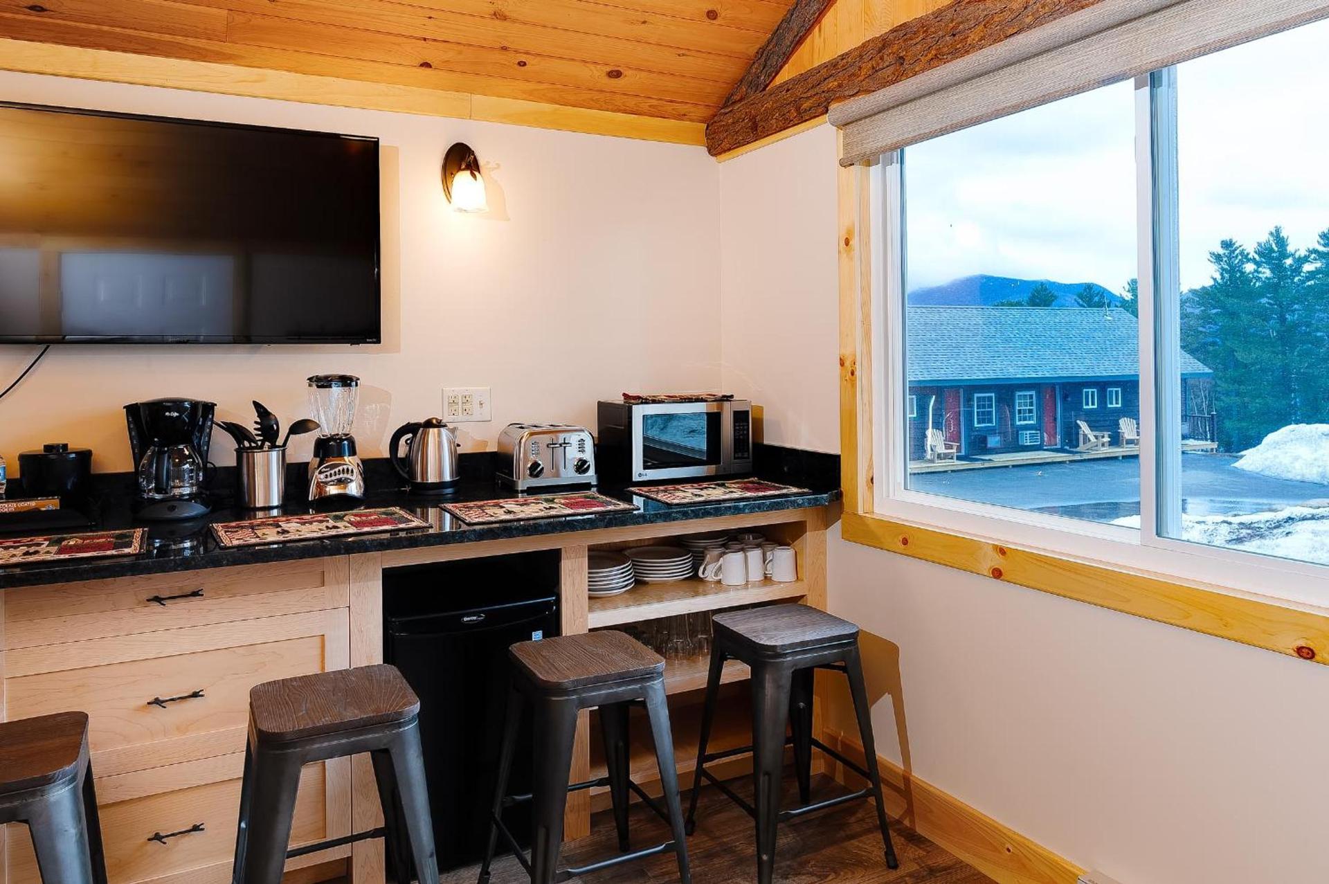 Cobble Mountain Lodge photo 76
