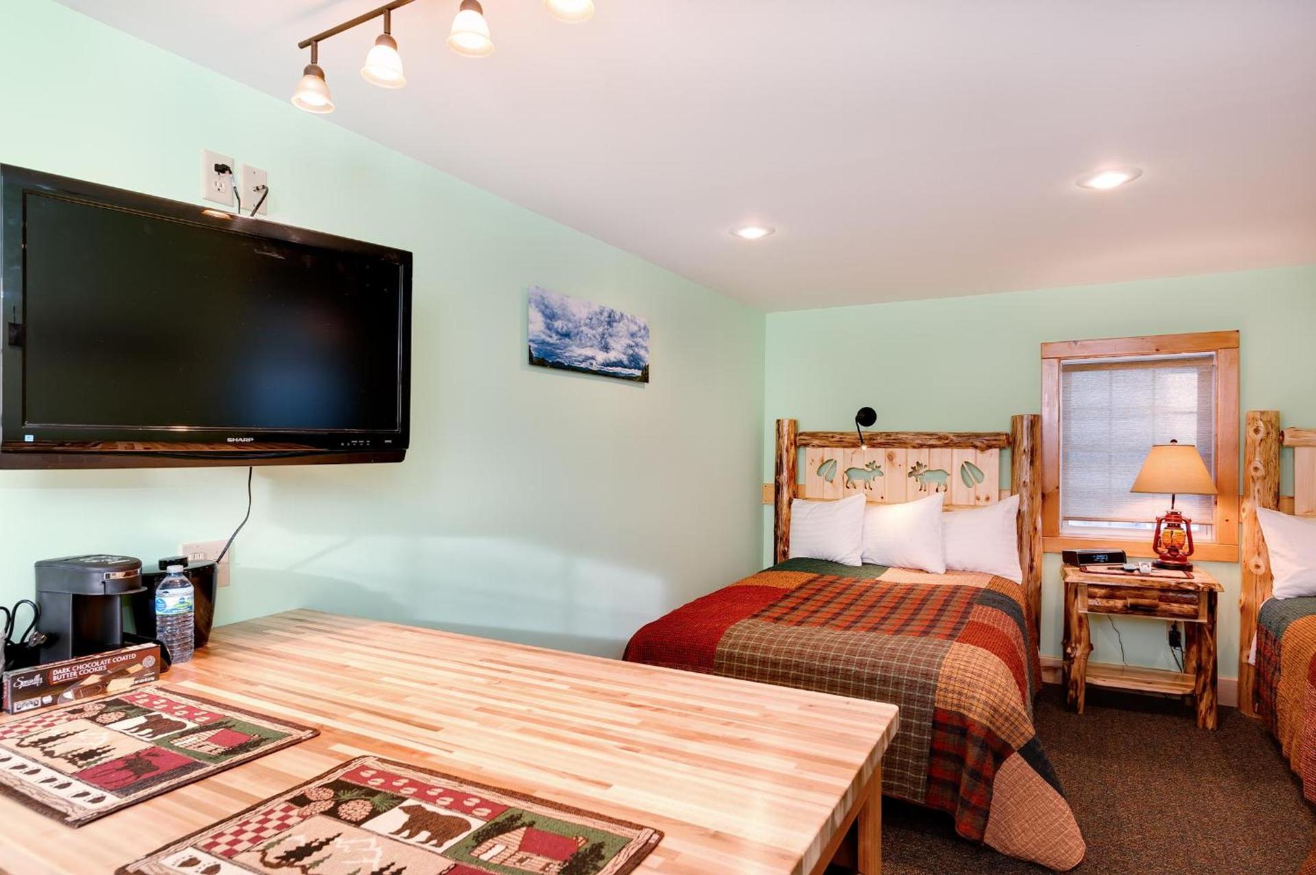 Cobble Mountain Lodge photo 46