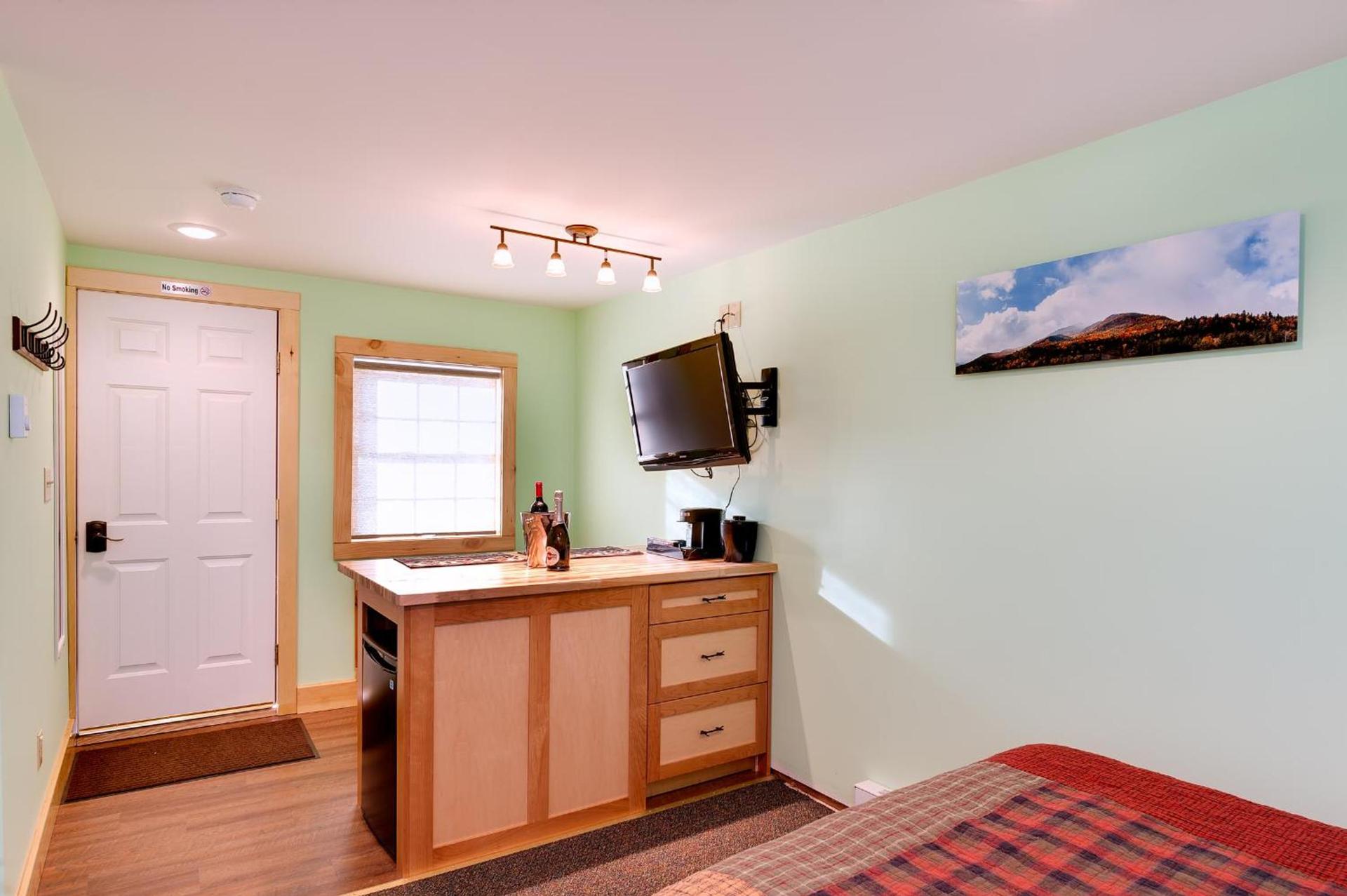 Cobble Mountain Lodge photo 54