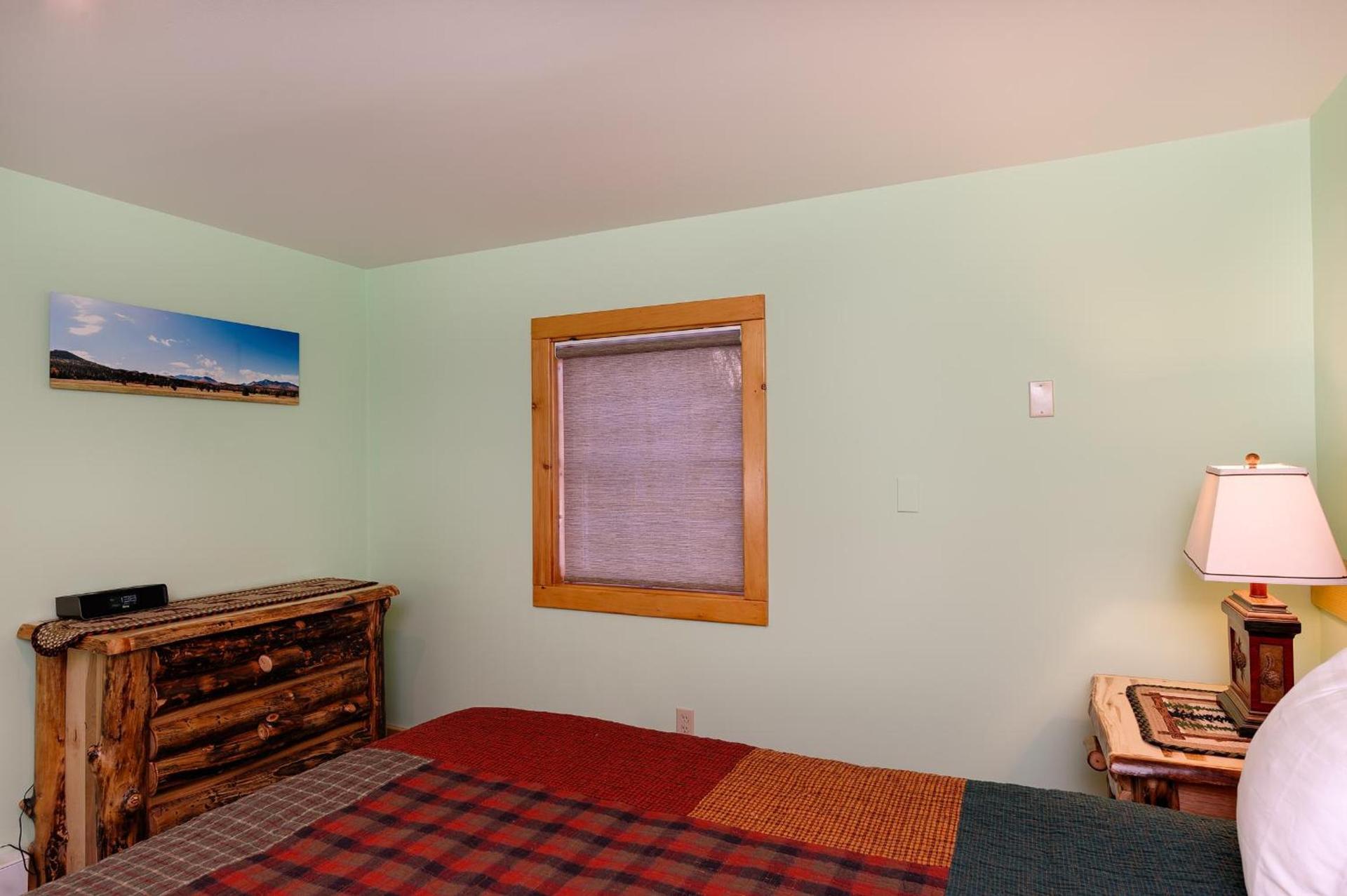 Cobble Mountain Lodge photo 59