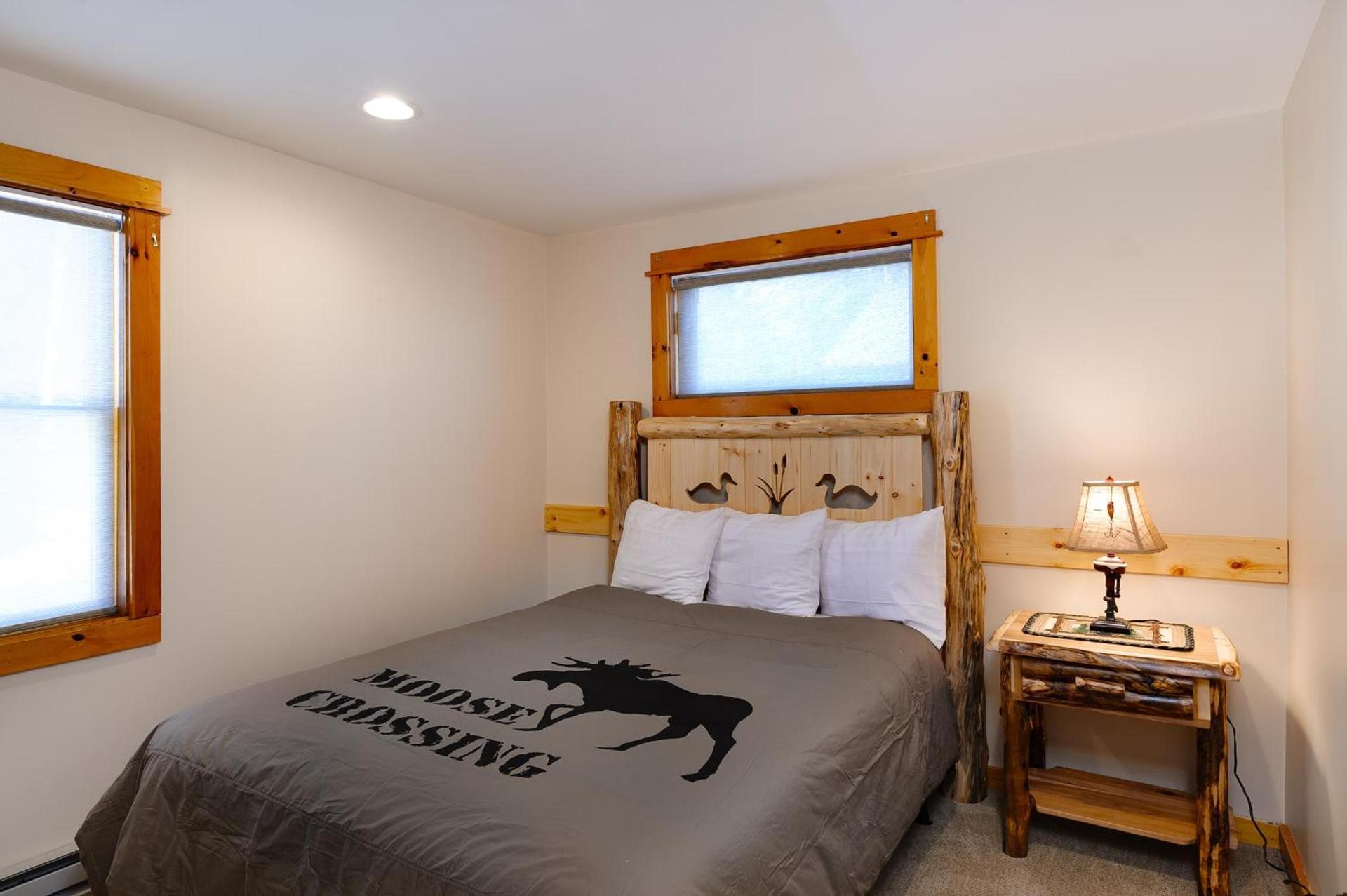 Cobble Mountain Lodge photo 63