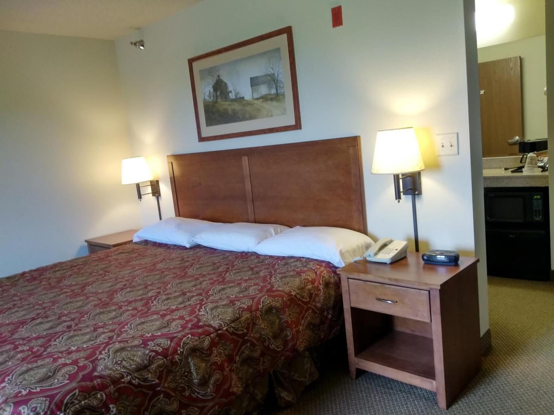 Madelia Hotel & Suites photo 36