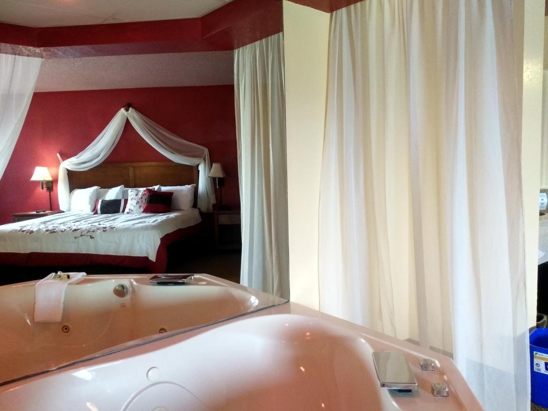 Madelia Hotel & Suites photo 31