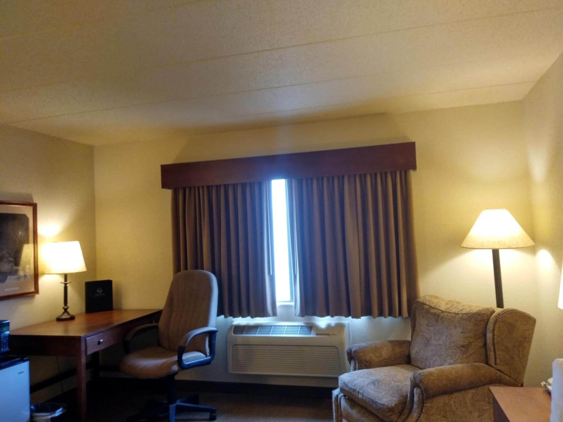 Madelia Hotel & Suites photo 20
