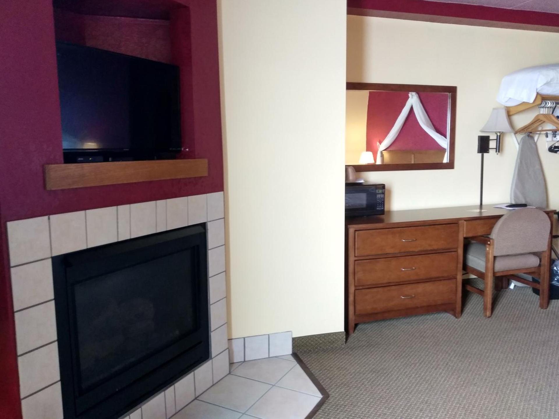 Madelia Hotel & Suites photo 12