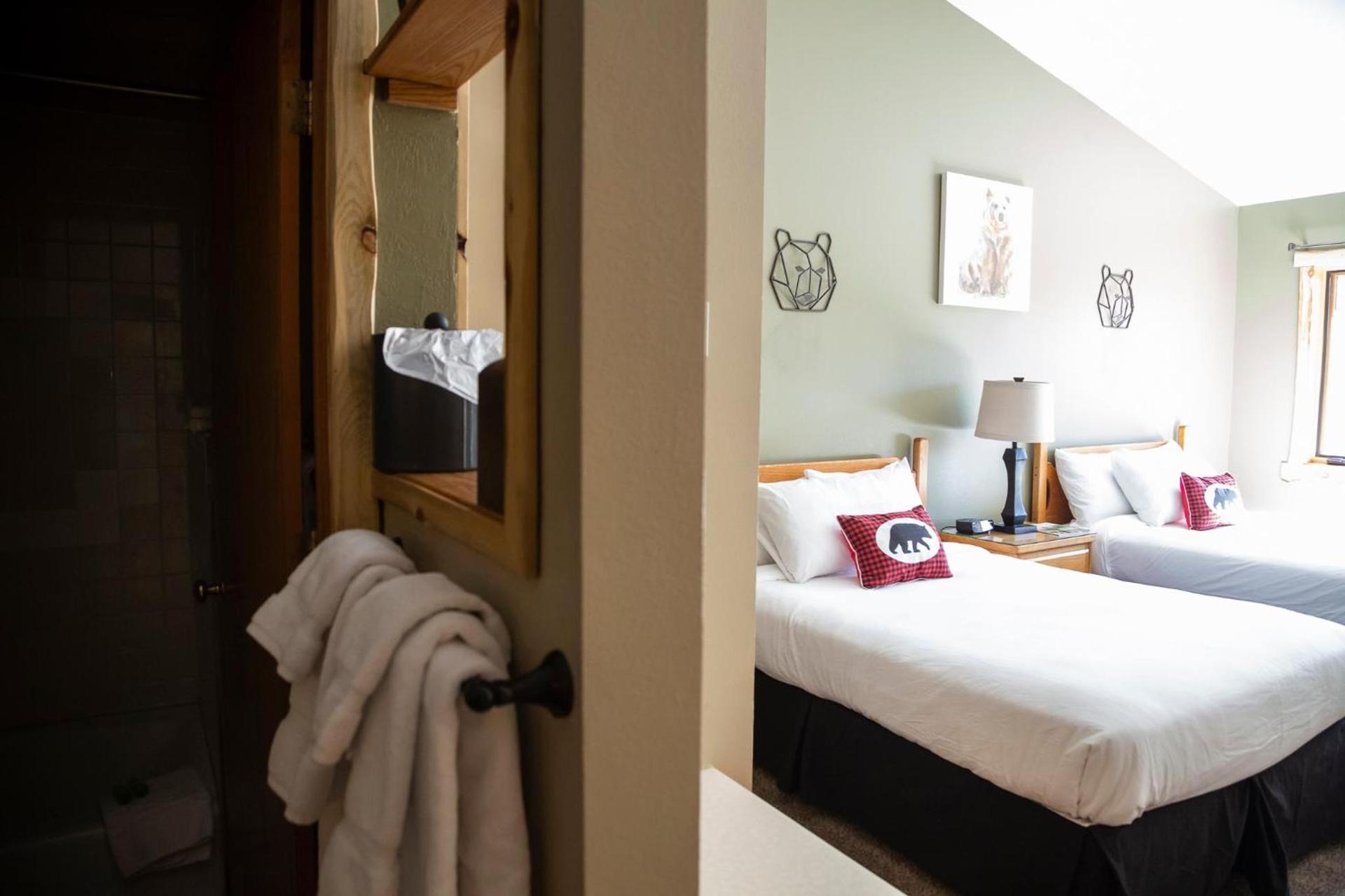 Arrowhead Mountain Lodge photo 65