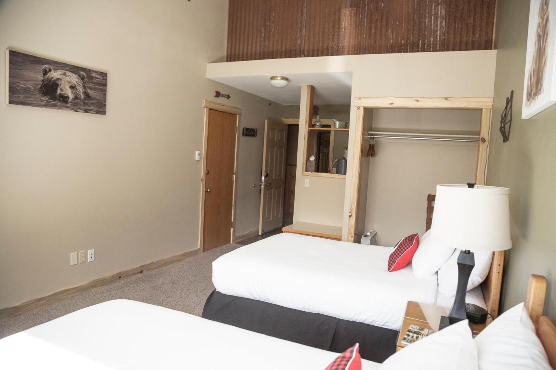Arrowhead Mountain Lodge photo 51
