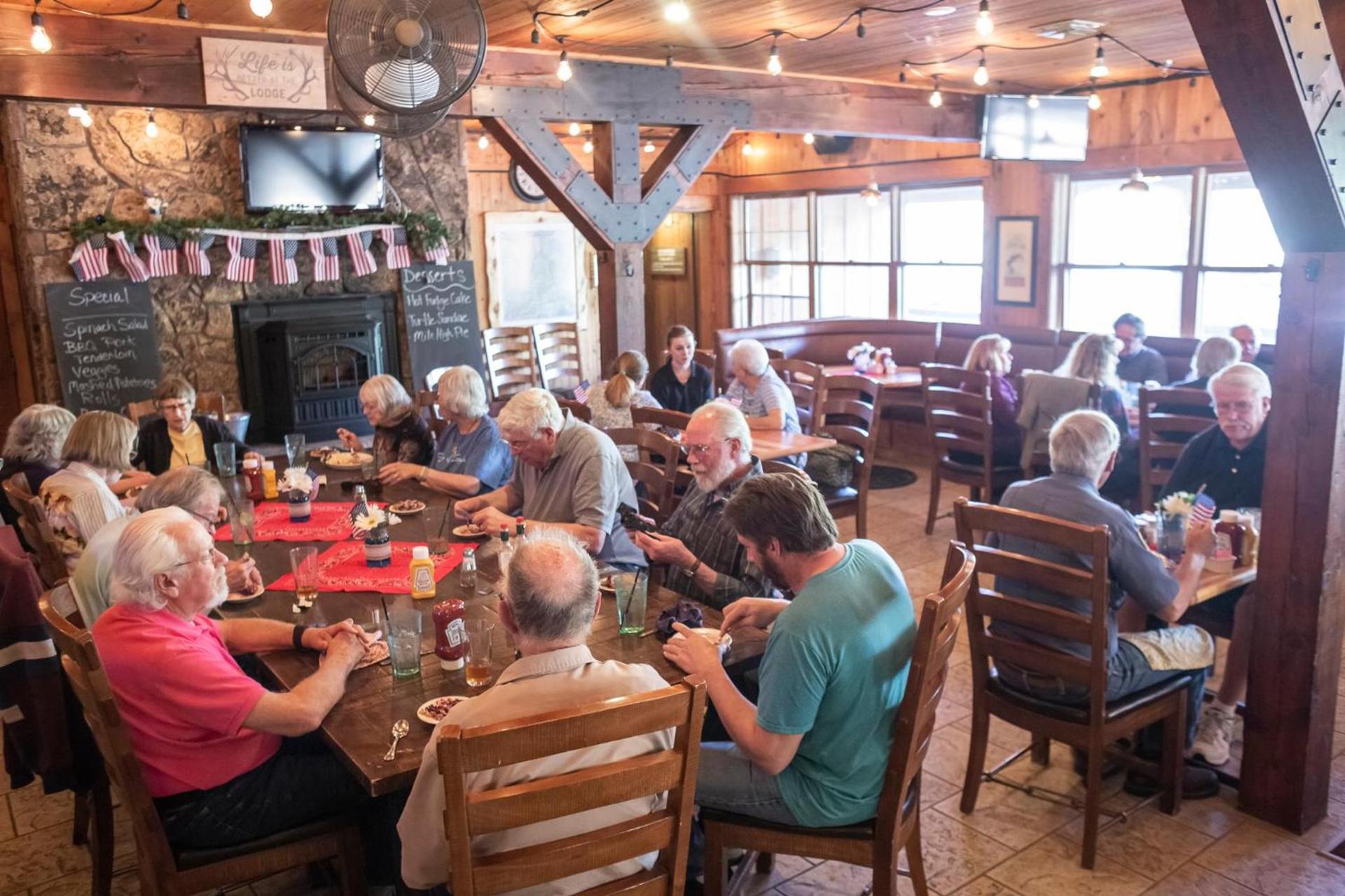 Arrowhead Mountain Lodge photo 24