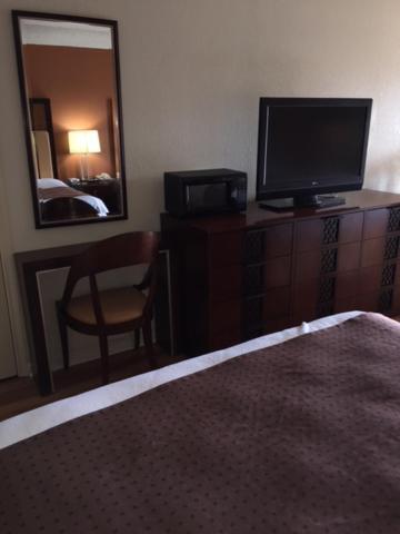 Royal Inn photo 12