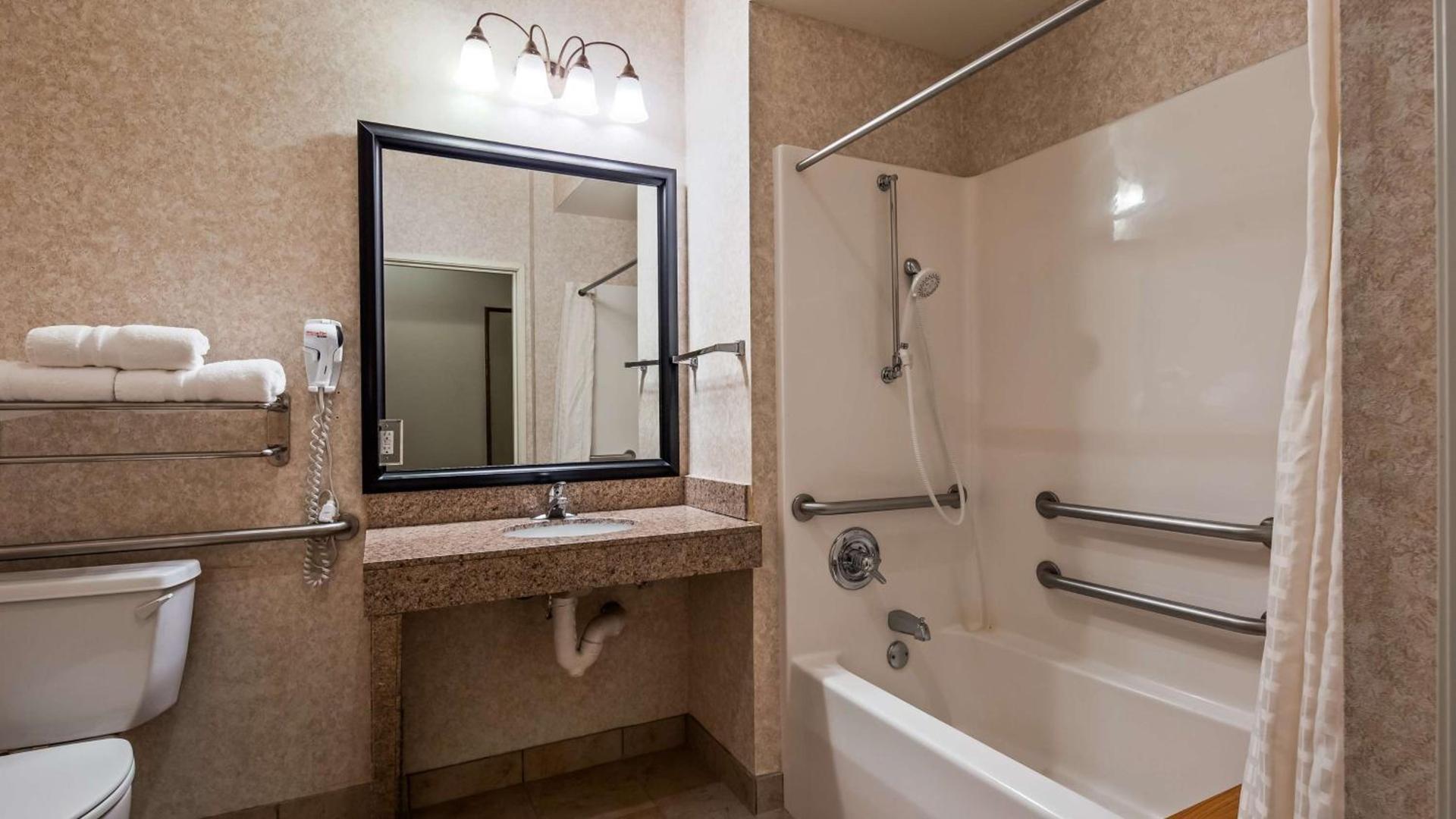Best Western Longview photo 10
