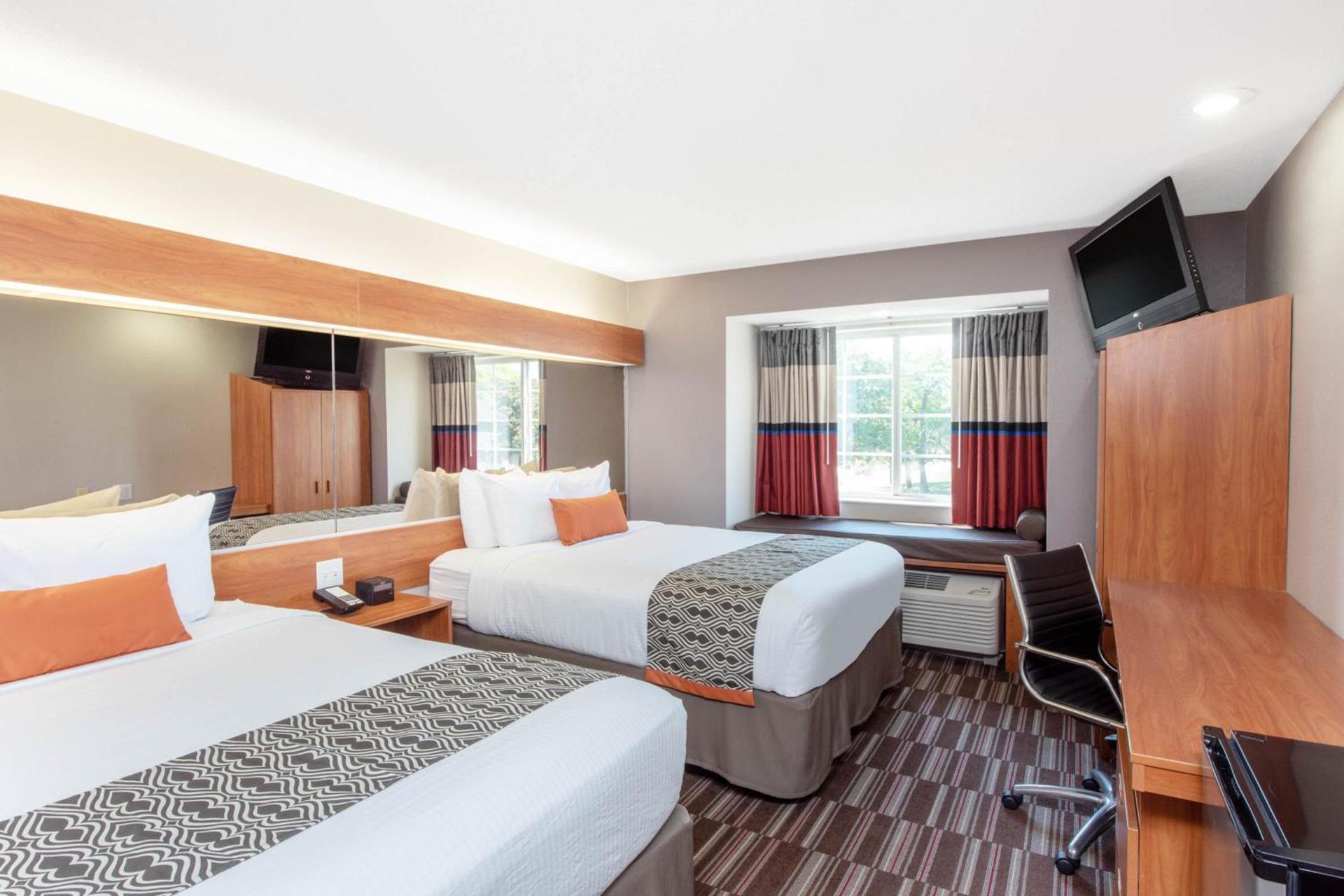 Microtel Inn & Suites by Wyndham Springfield photo 13