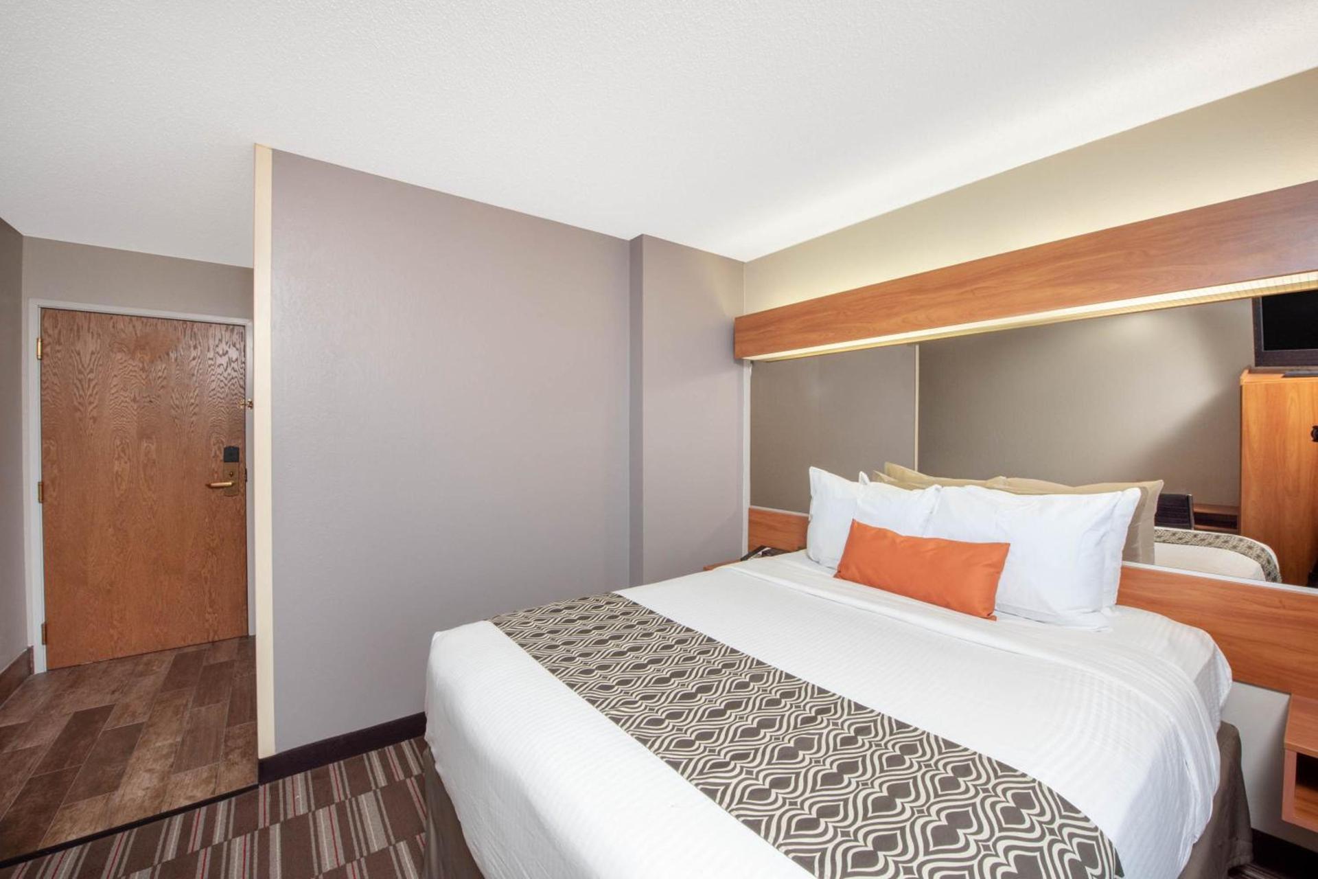 Microtel Inn & Suites by Wyndham Springfield photo 30