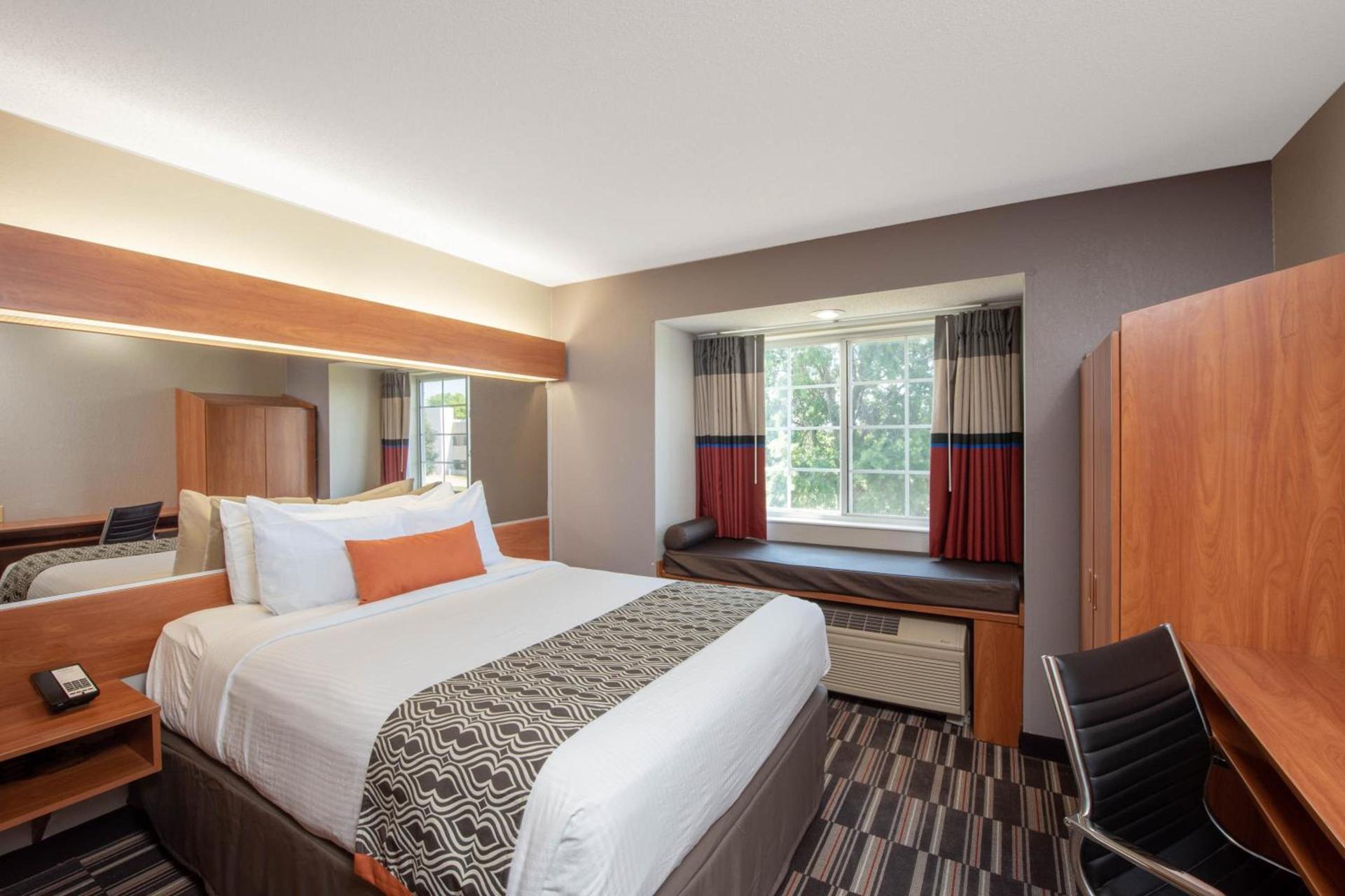 Microtel Inn & Suites by Wyndham Springfield photo 27