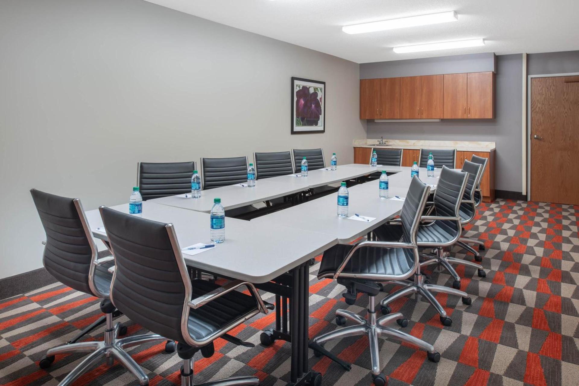 Microtel Inn & Suites by Wyndham Springfield photo 26