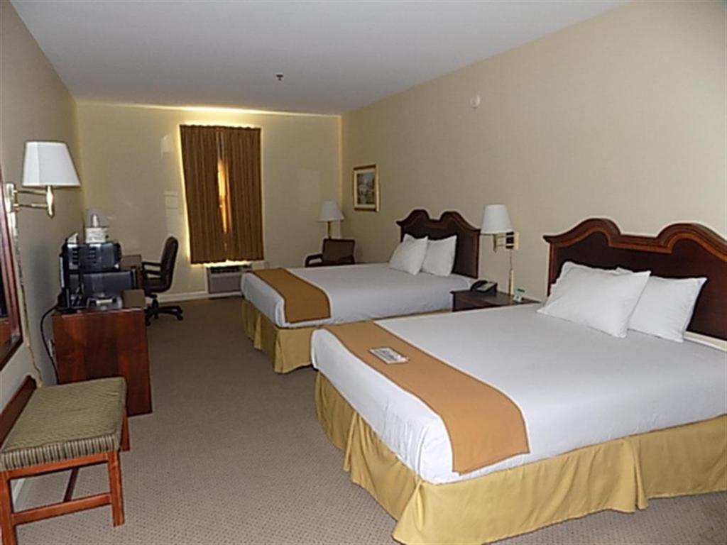 Plantation Oaks Suites & Inn Millington photo 18